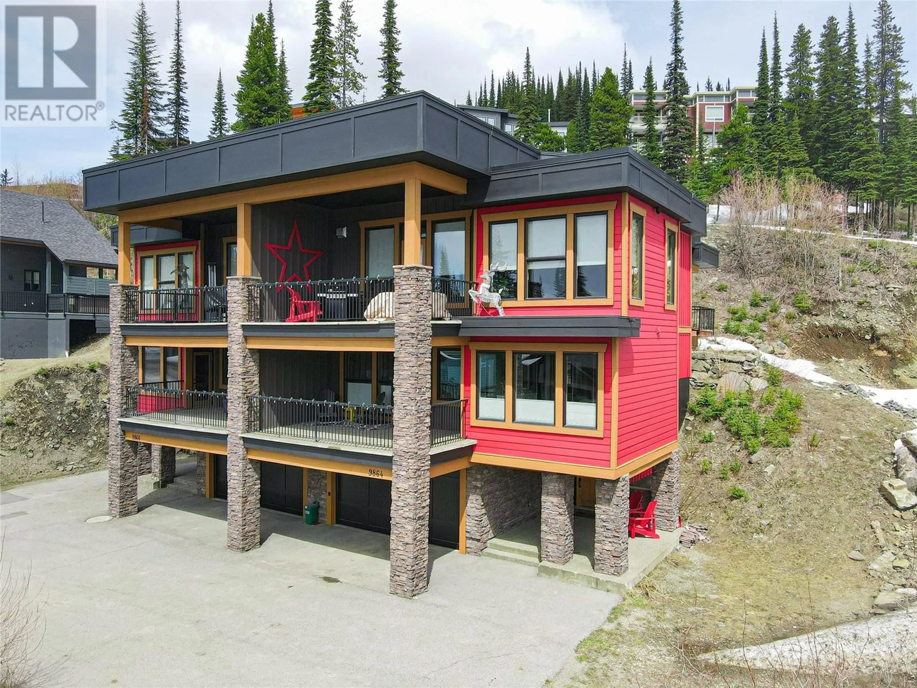 A pic from outside/outdoor area/front of a property/back of a property/a pic from drone, building for 9864 Cathedral Drive, Silver Star British Columbia V1B3M1