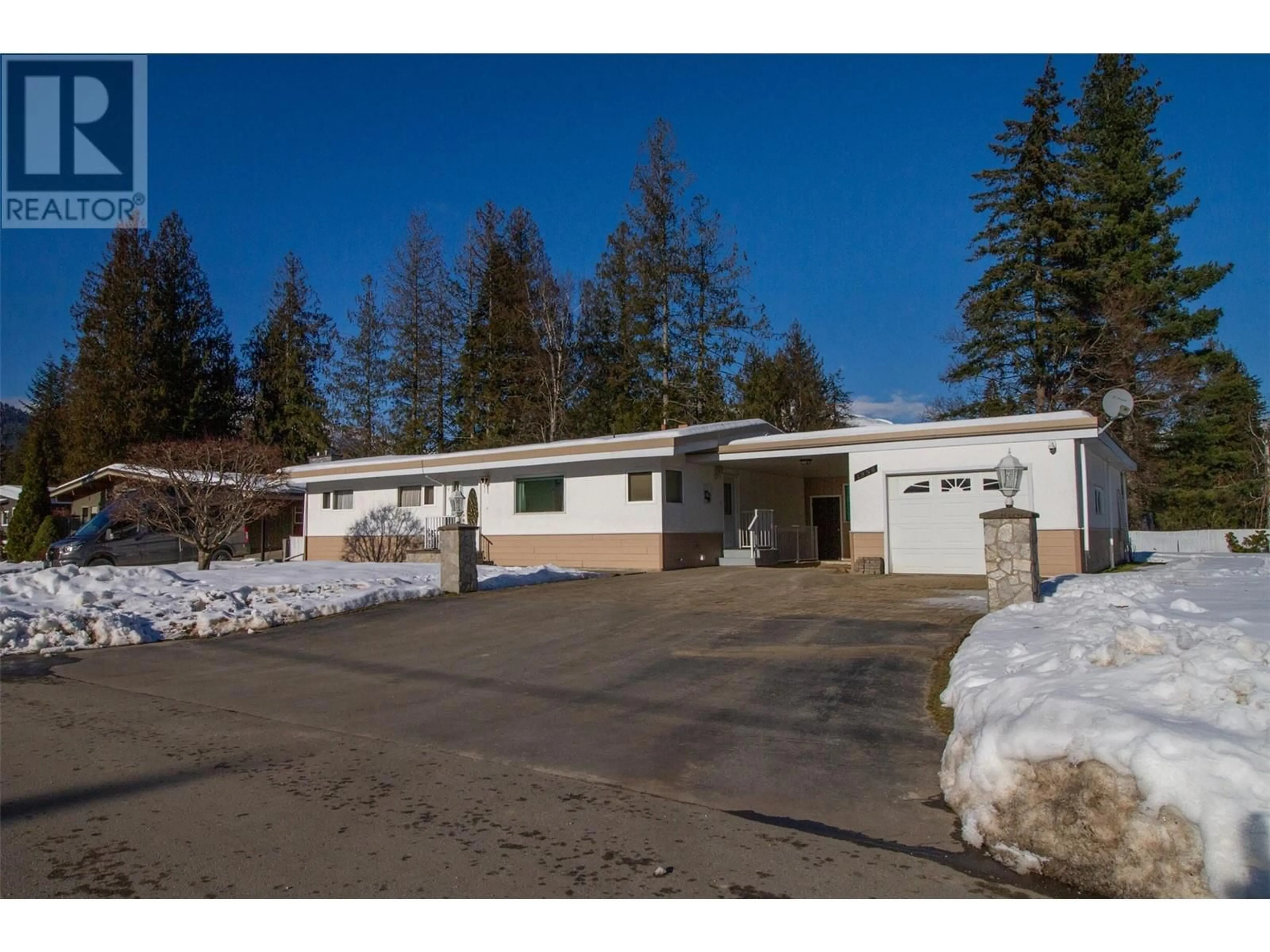 Unknown for 1956 FAIRWAY ROAD, Revelstoke British Columbia V0E2S0