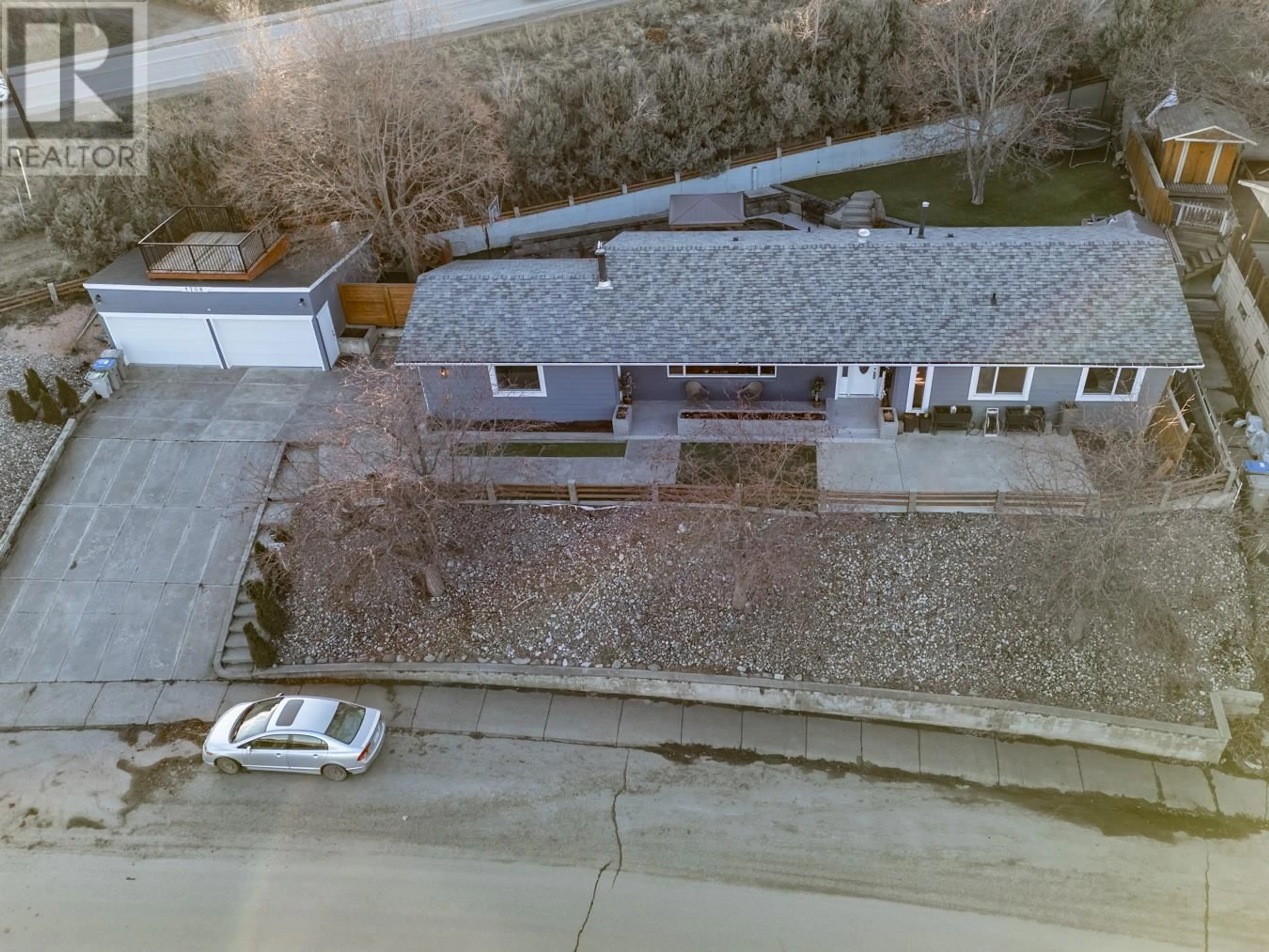 A pic from outside/outdoor area/front of a property/back of a property/a pic from drone, building for 1708 North River Drive, Kamloops British Columbia V2B7N5