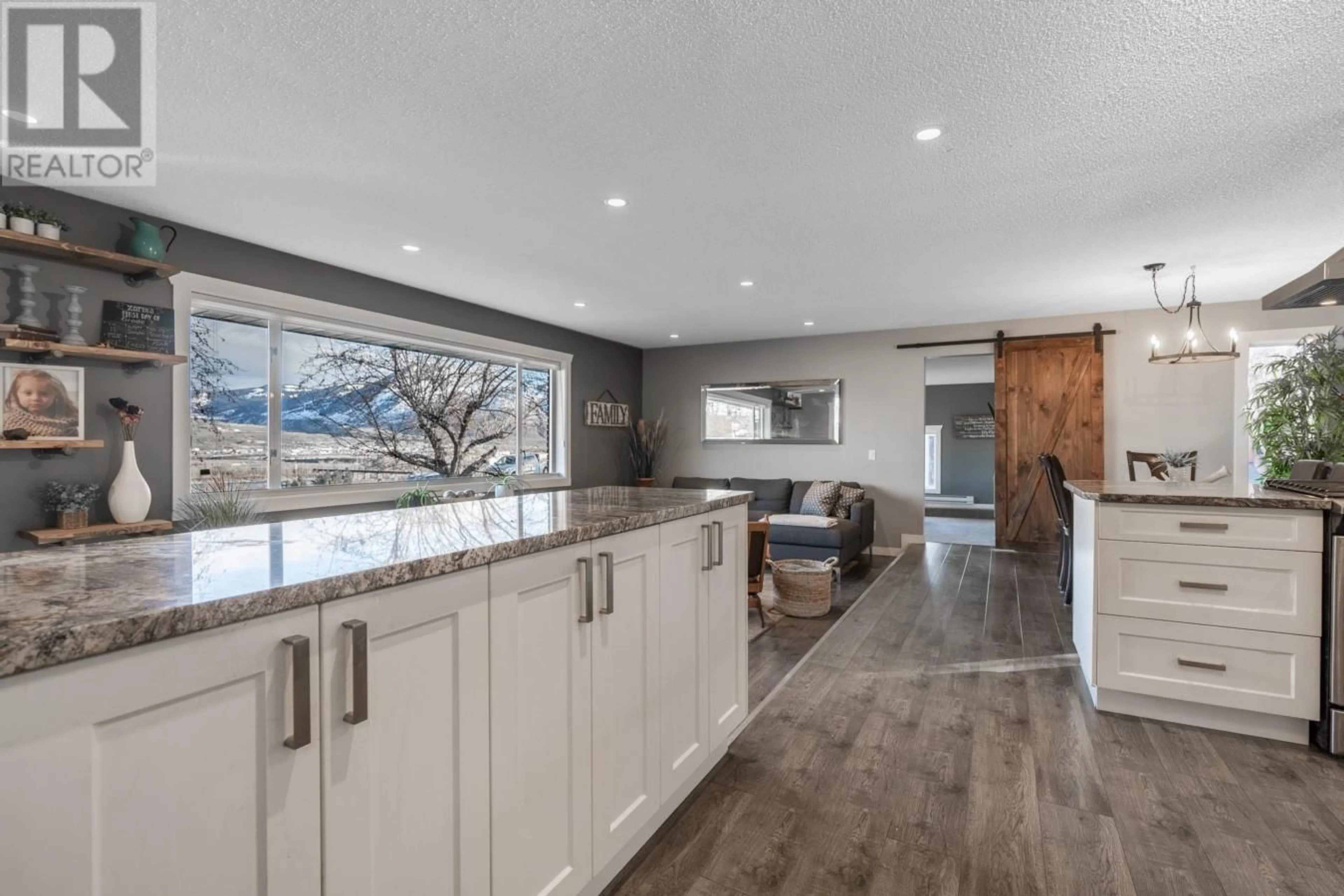 Open concept kitchen, unknown for 1708 North River Drive, Kamloops British Columbia V2B7N5