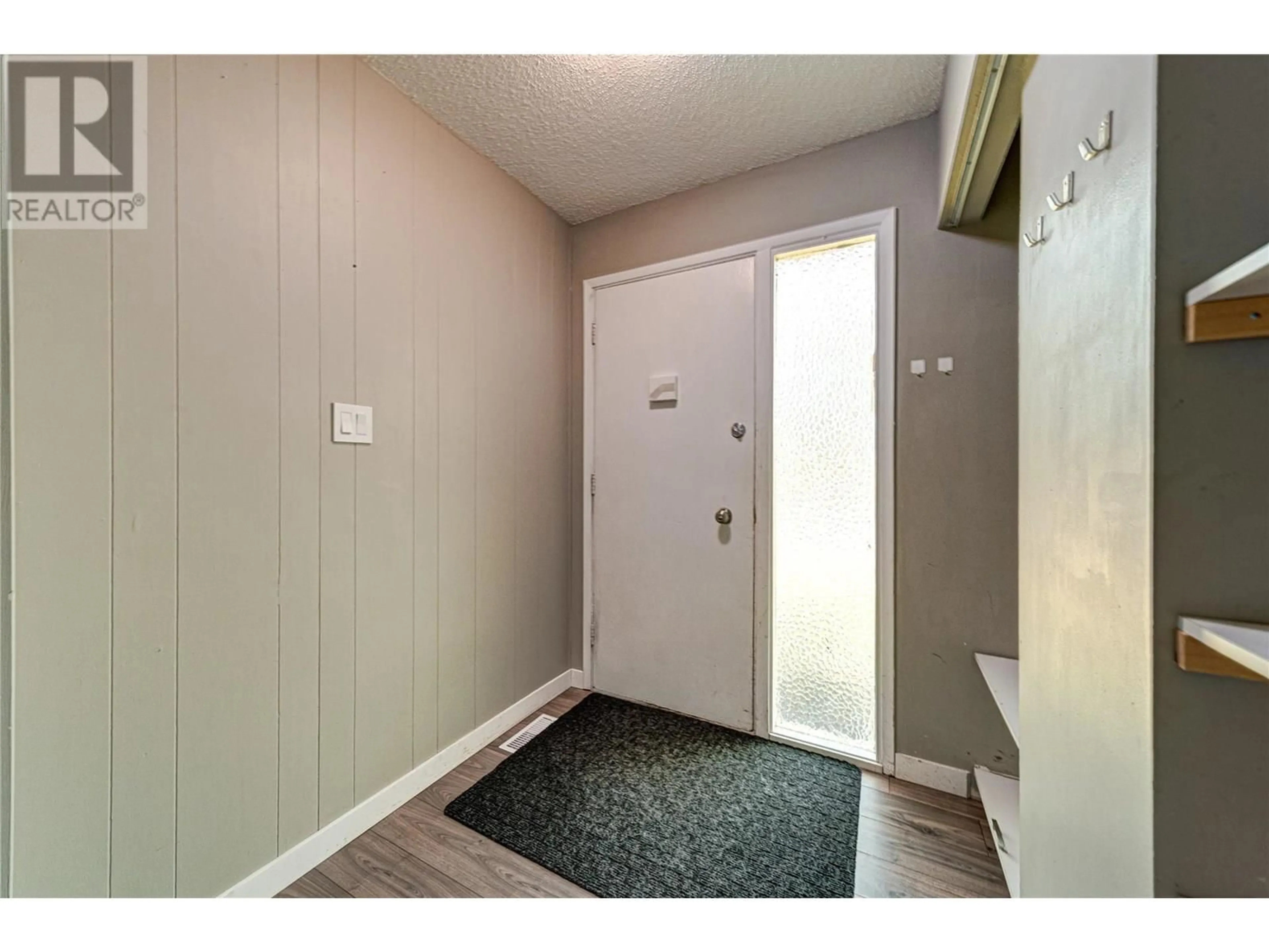 Indoor entryway for 403A MOUNTAIN ASH CRESCENT, Sparwood British Columbia V0B2G1