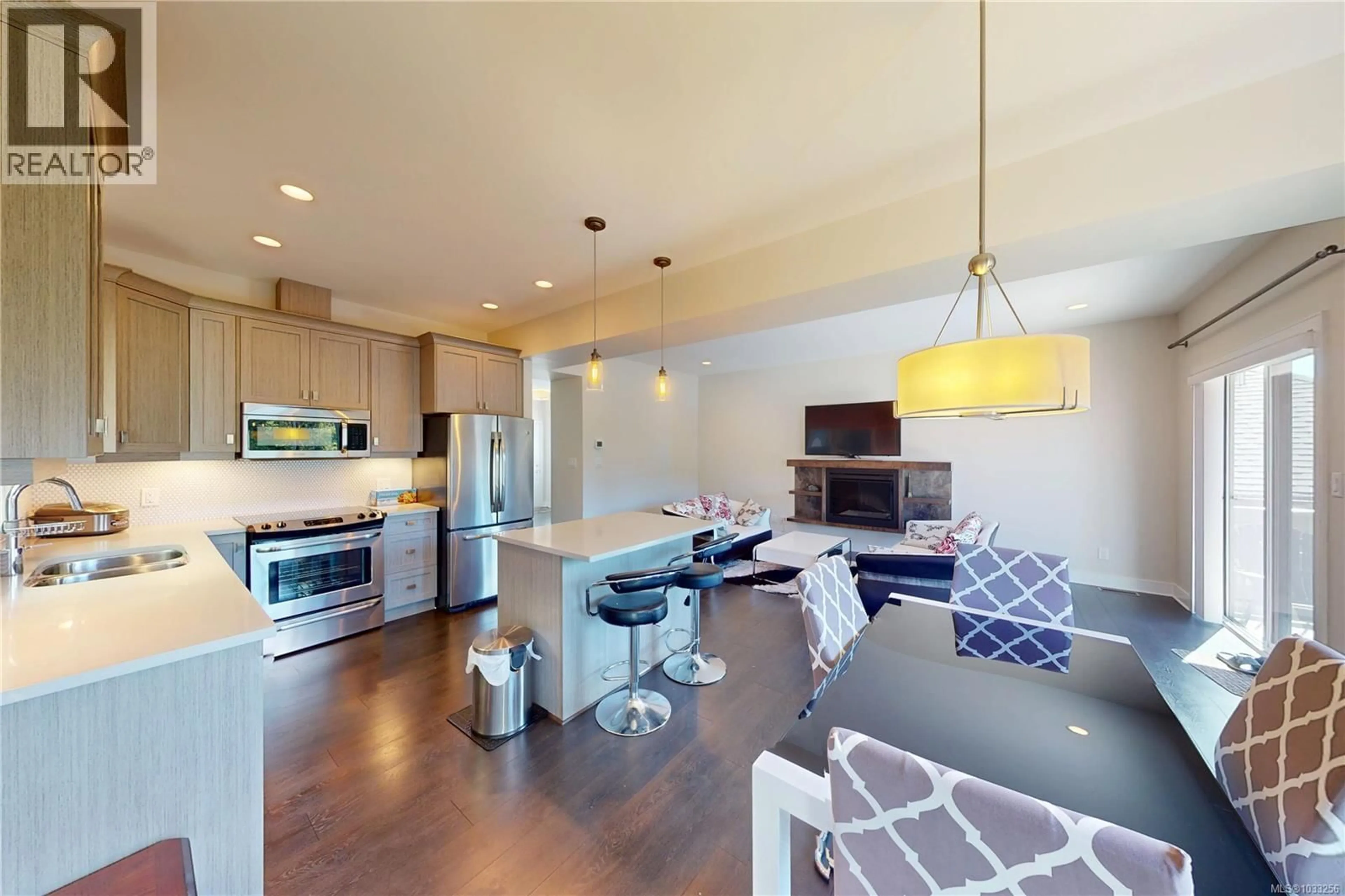 Open concept kitchen, unknown for 1262 BOMBARDIER CRESCENT, Langford British Columbia V9B0R4