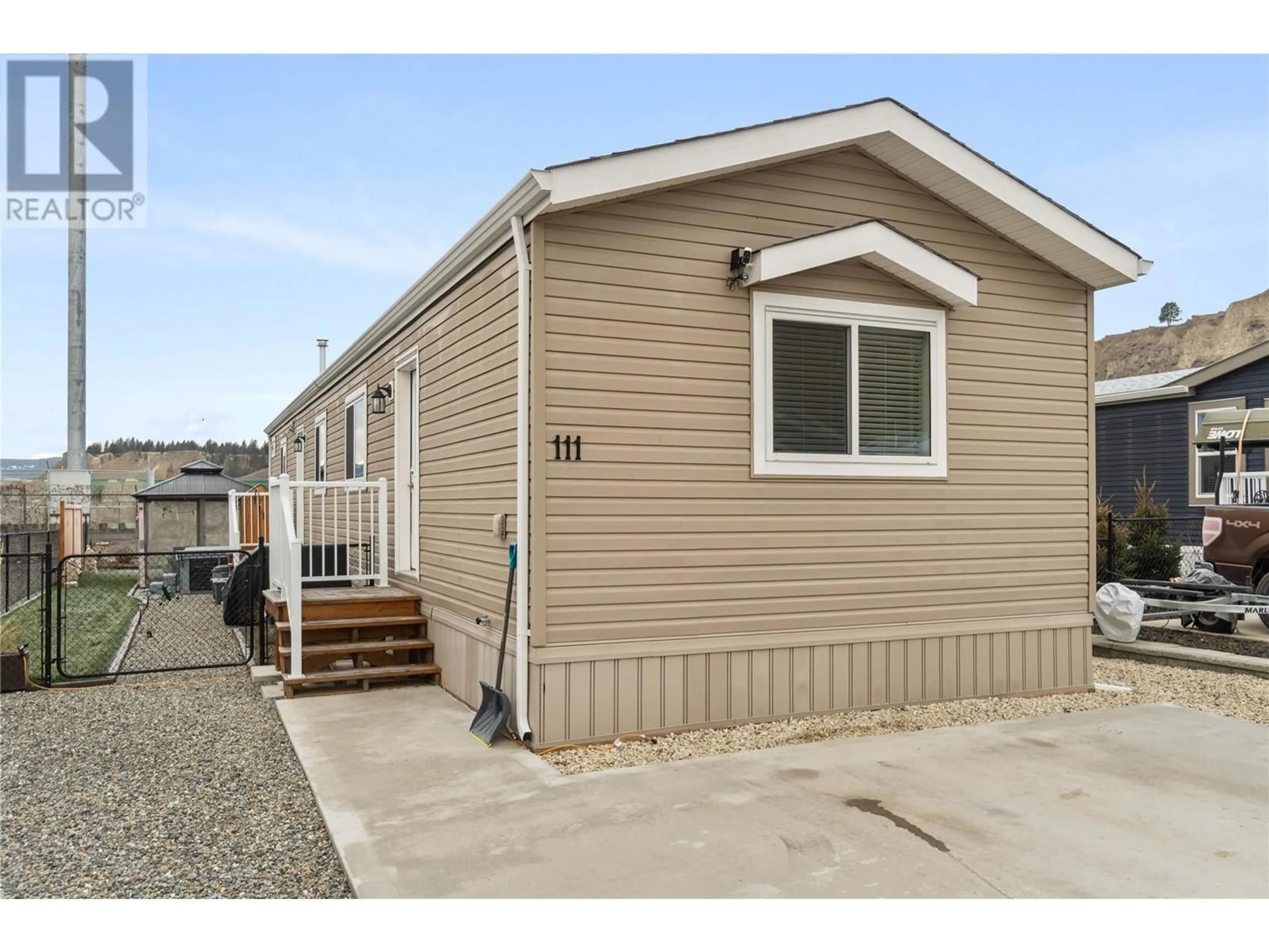Home with vinyl exterior material, street for 111 - 5005 RIVER ROAD, Pritchard British Columbia V0E2P0