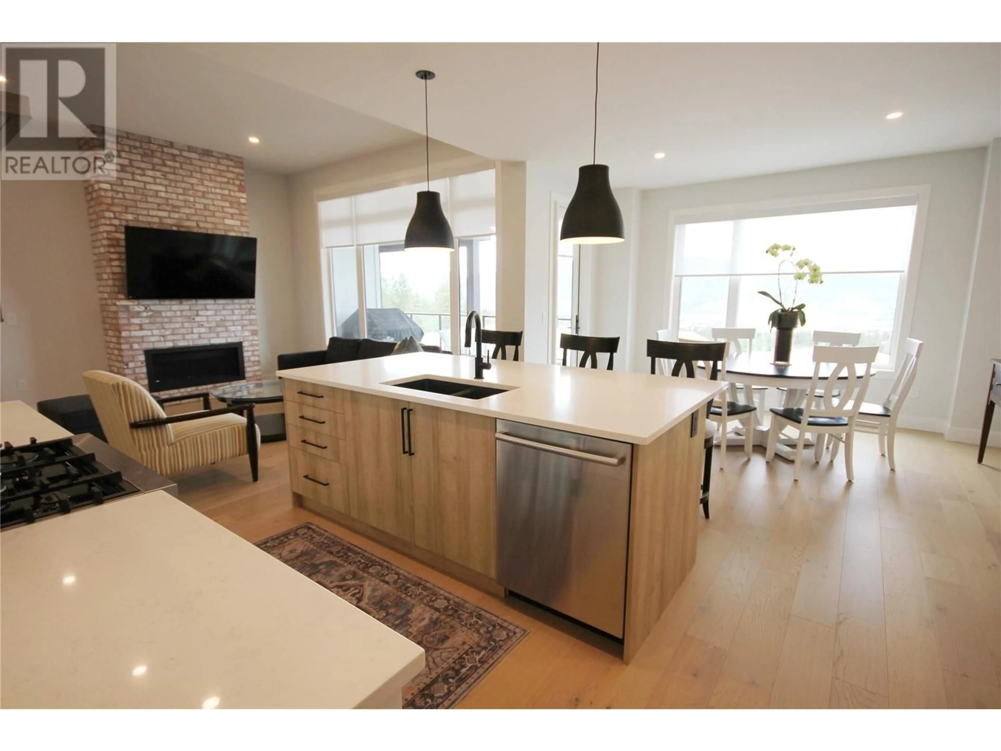 Open concept kitchen, unknown for 1164 ELK Street, Penticton British Columbia V2A0C9