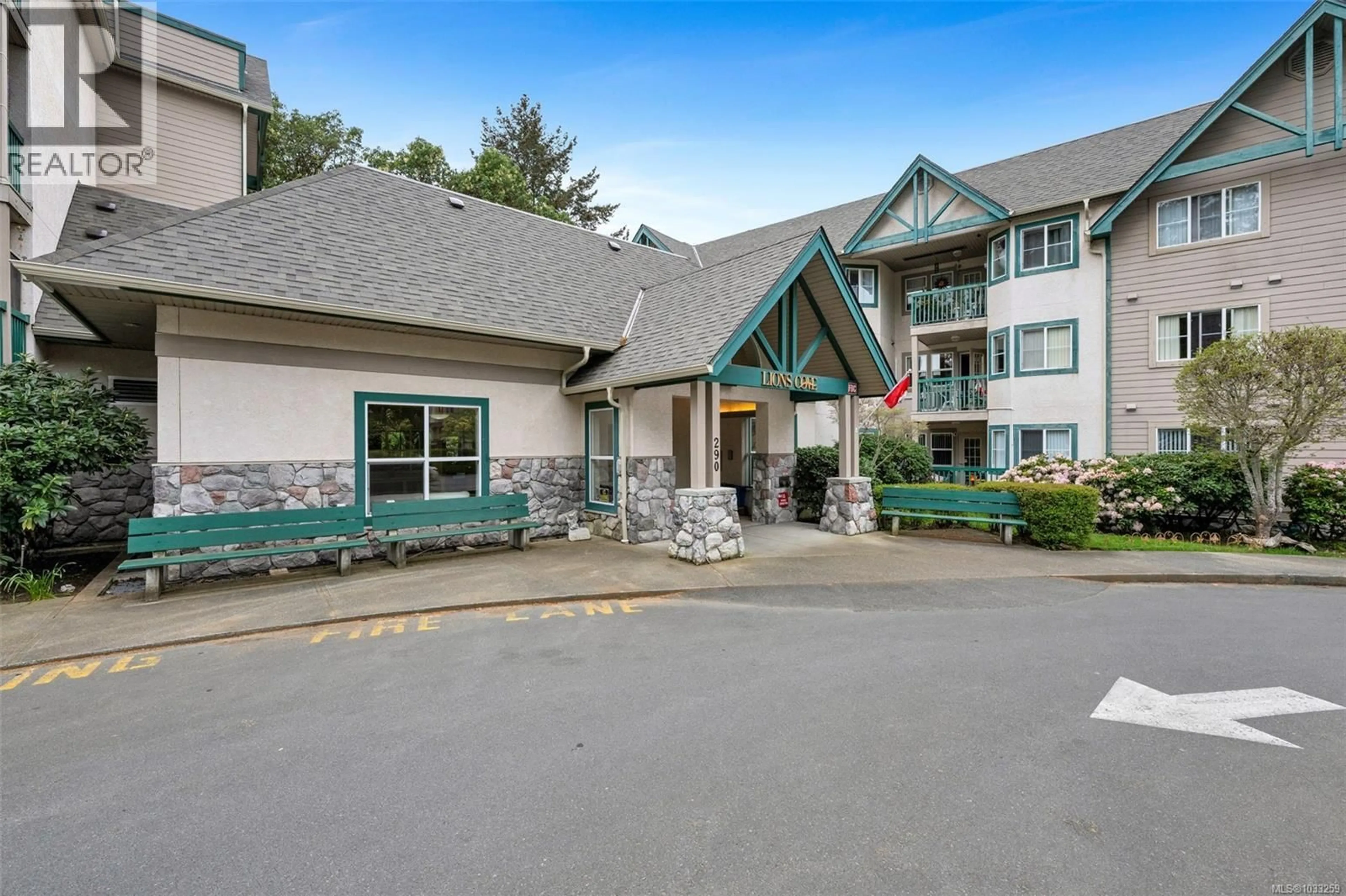 Unknown for 112 - 290 ISLAND HIGHWAY, View Royal British Columbia V9B1G5