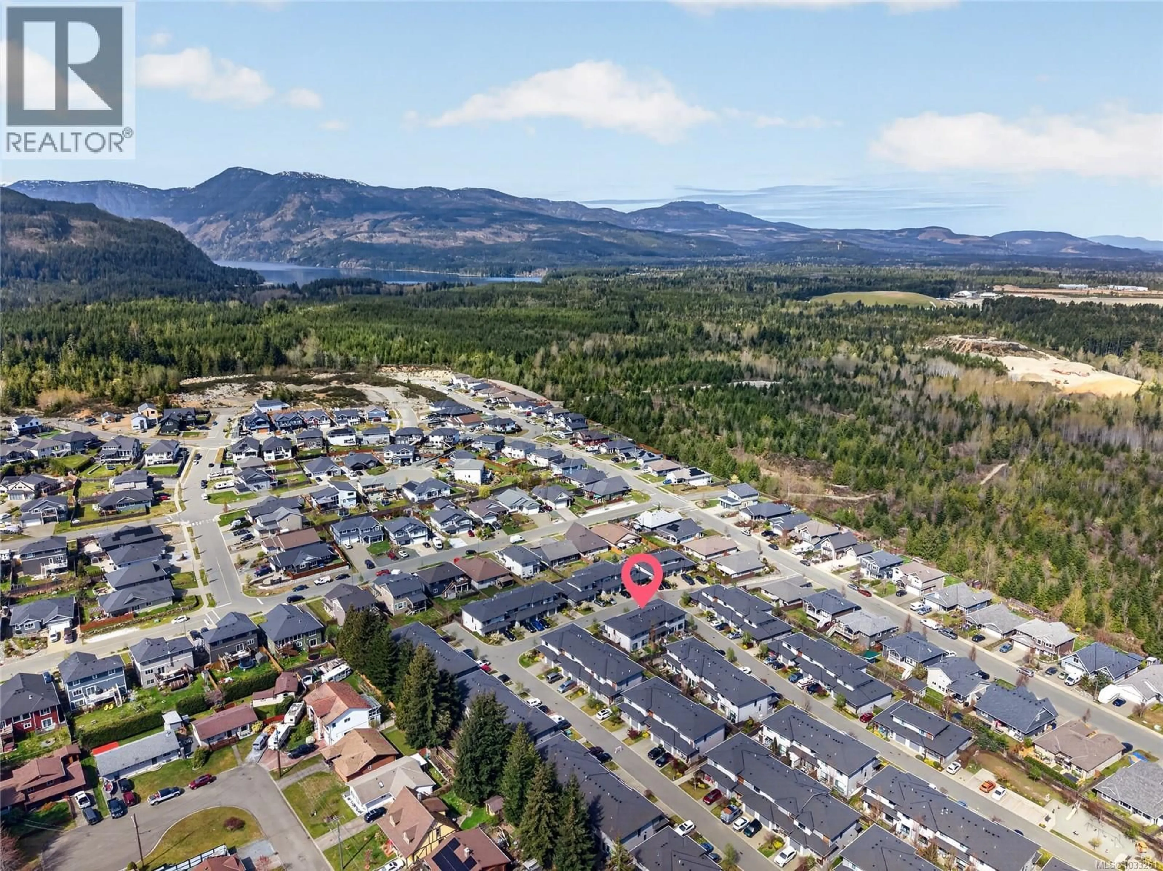A pic from outside/outdoor area/front of a property/back of a property/a pic from drone, mountain view for 72 - 2607 KENDAL AVENUE, Cumberland British Columbia V0R1S0
