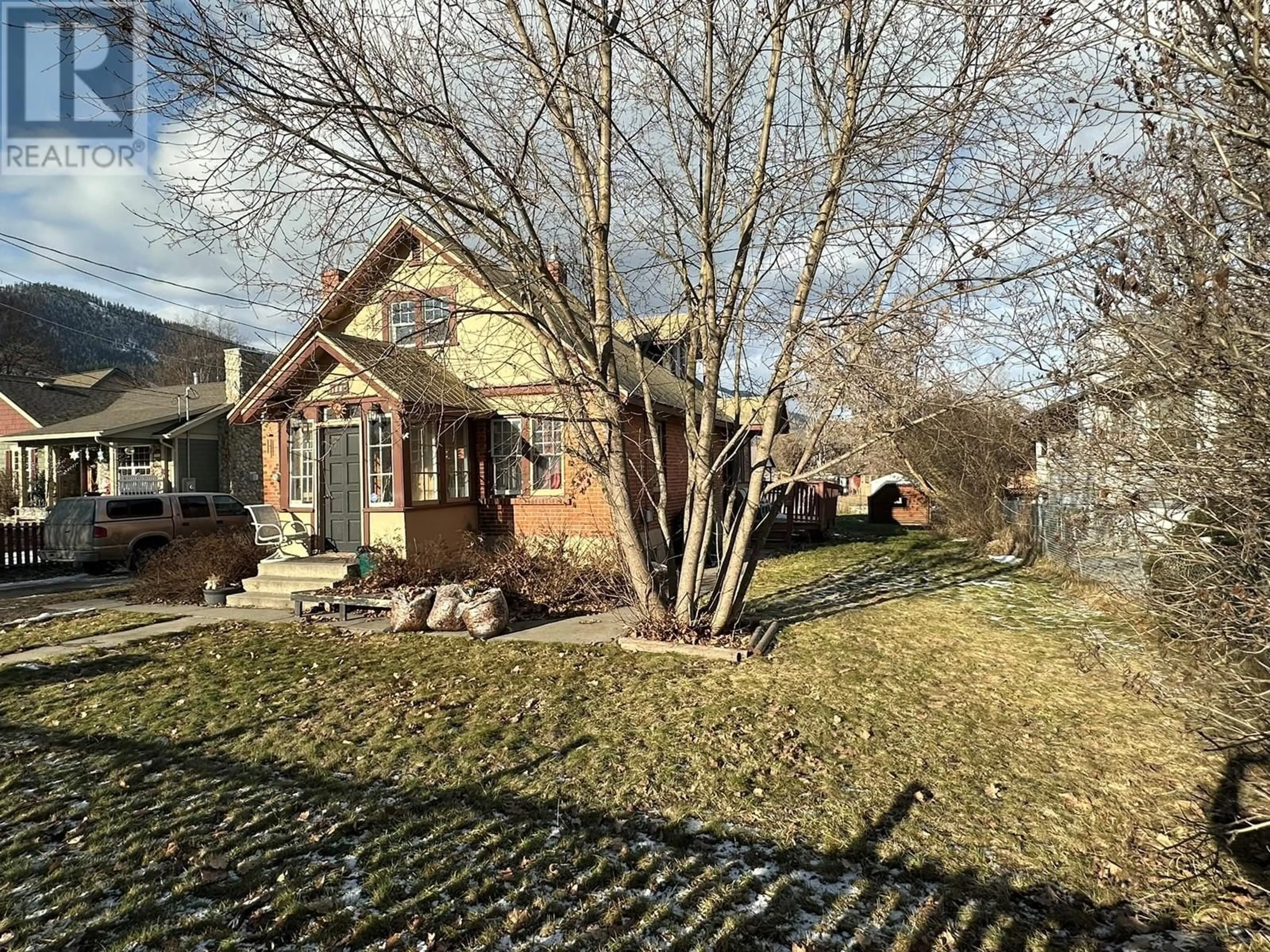 A pic from outside/outdoor area/front of a property/back of a property/a pic from drone, street for 1887 Maple Street, Lumby British Columbia V0E2G0