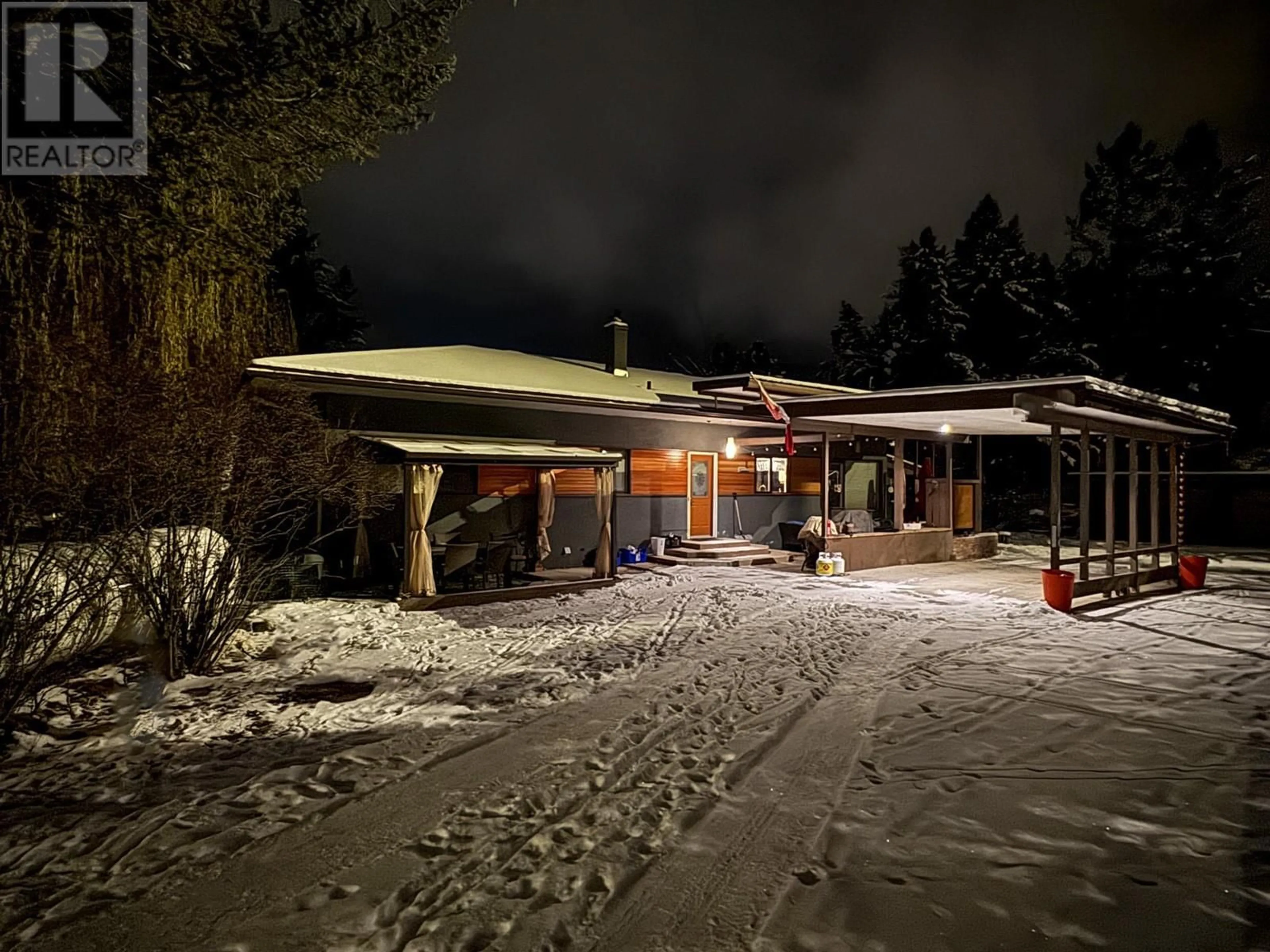 A pic from outside/outdoor area/front of a property/back of a property/a pic from drone, street for 1325 12 Avenue, Invermere British Columbia V0A1K0