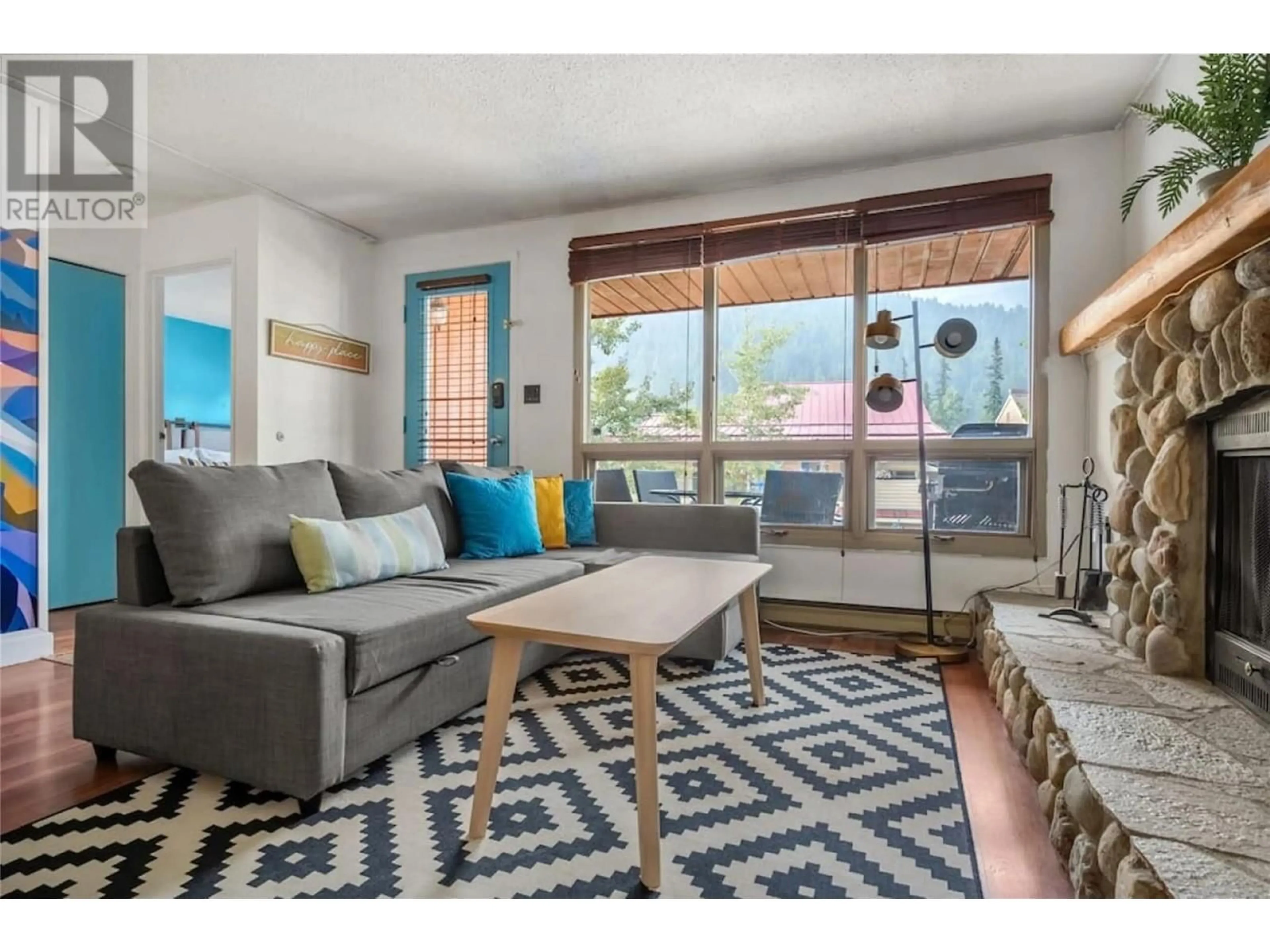 Living room with furniture, unknown for 504 - 2030 PANORAMA DRIVE, Panorama British Columbia V0A1T0