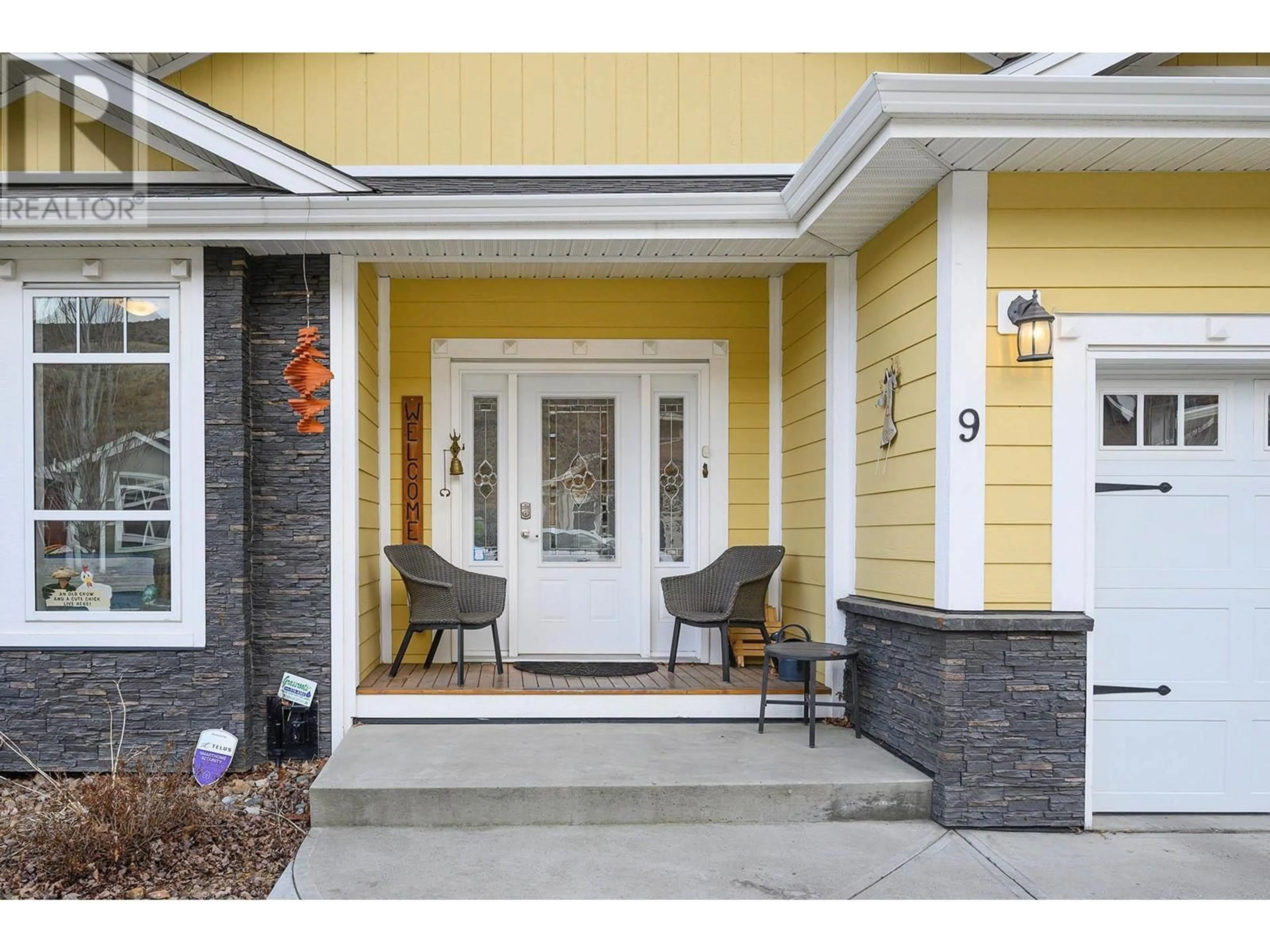 Indoor entryway for 9 - 1900 ORD ROAD, Kamloops British Columbia V2B0B6