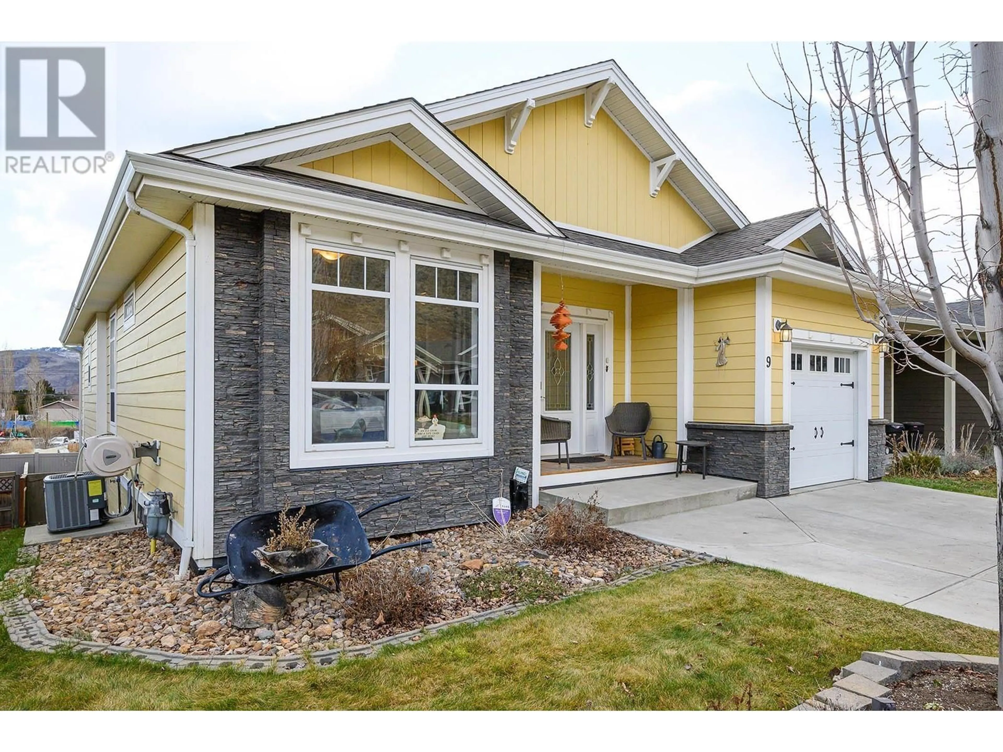 Home with vinyl exterior material, street for 1900 ORD Road Unit# 9, Kamloops British Columbia V2B0B6