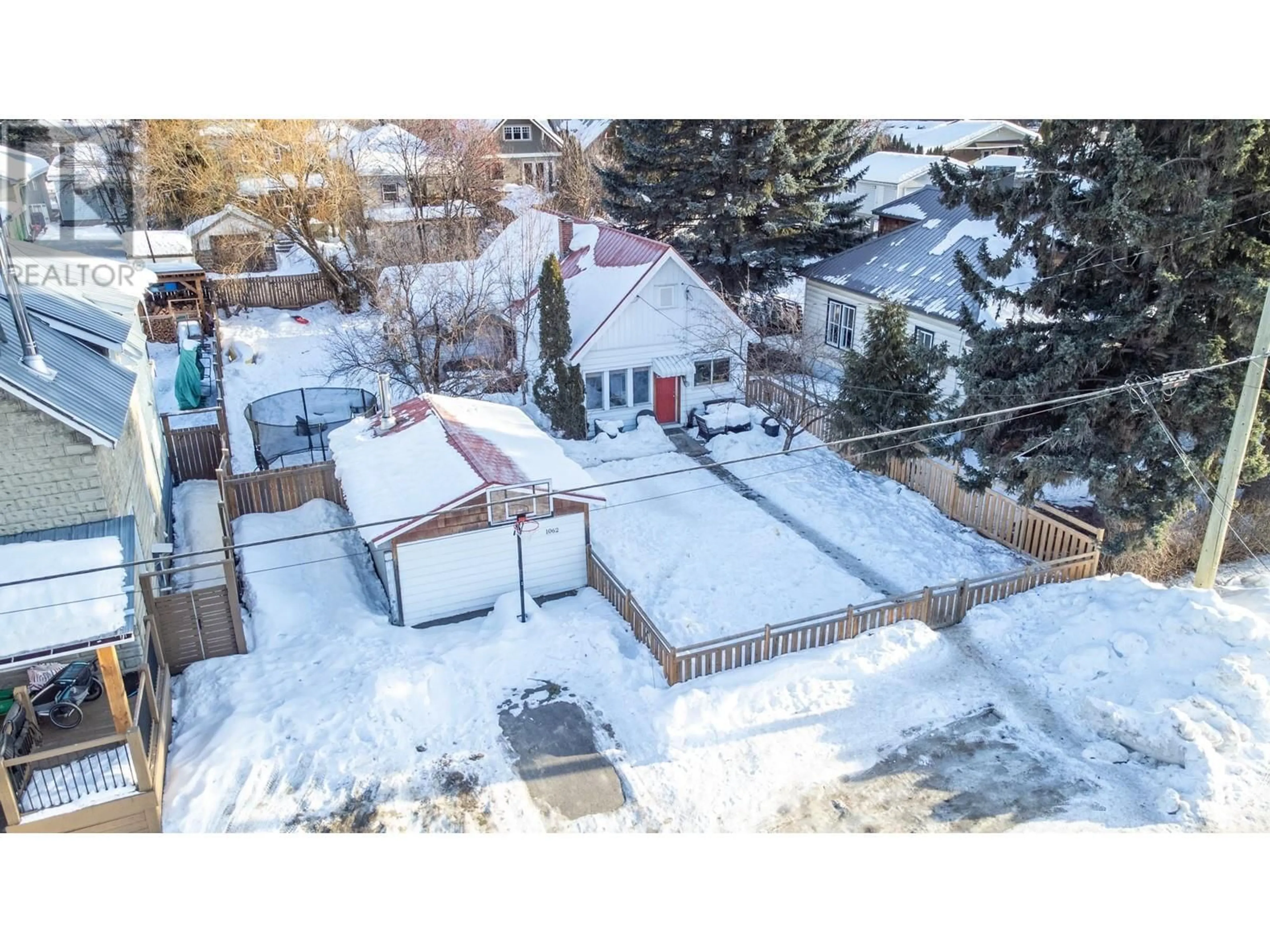 A pic from outside/outdoor area/front of a property/back of a property/a pic from drone, street for 1062 4th Avenue, Fernie British Columbia V0B1M0