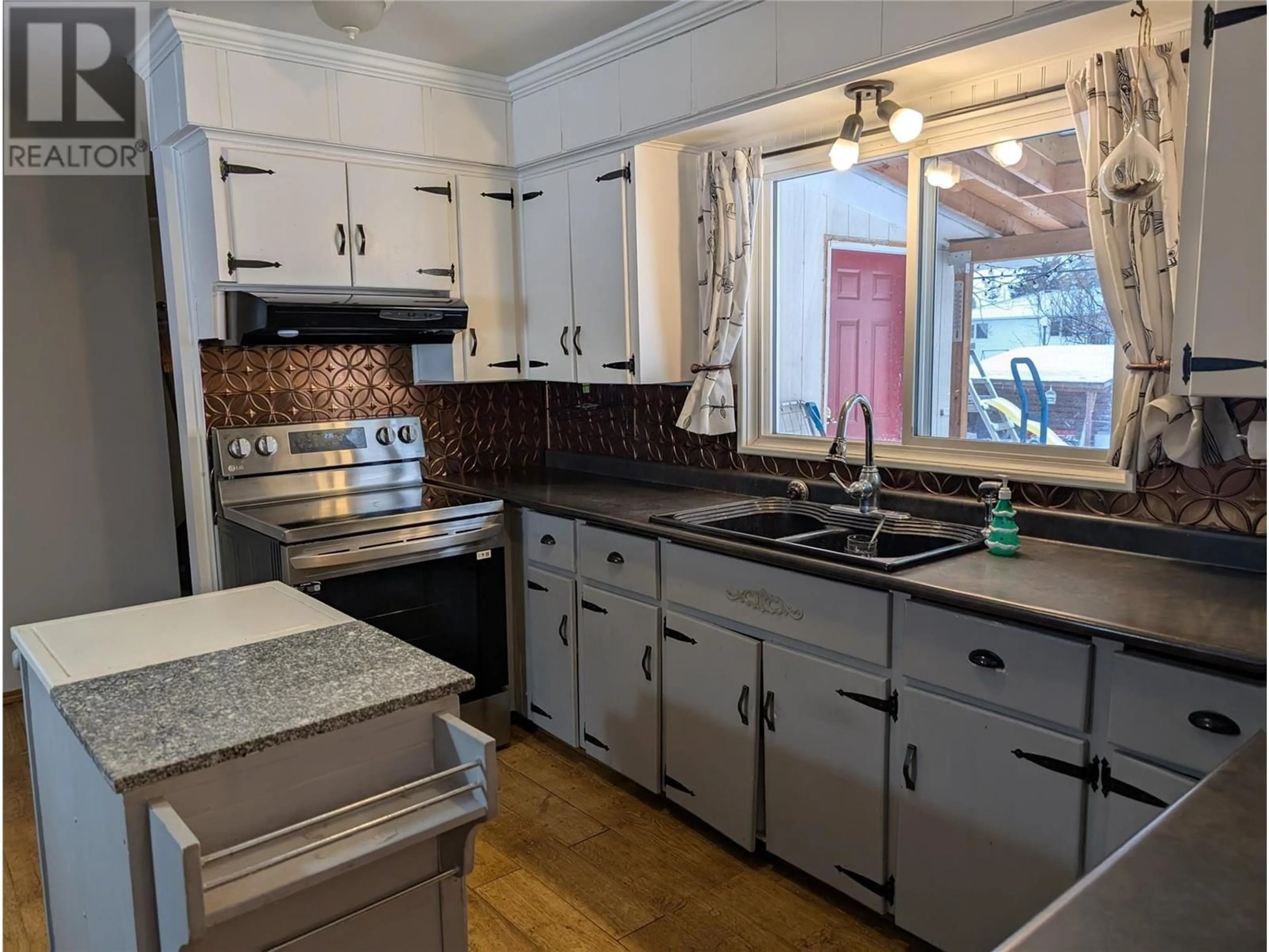 Unknown for 1833 ASPEN DRIVE, Dawson Creek British Columbia V1G2S5
