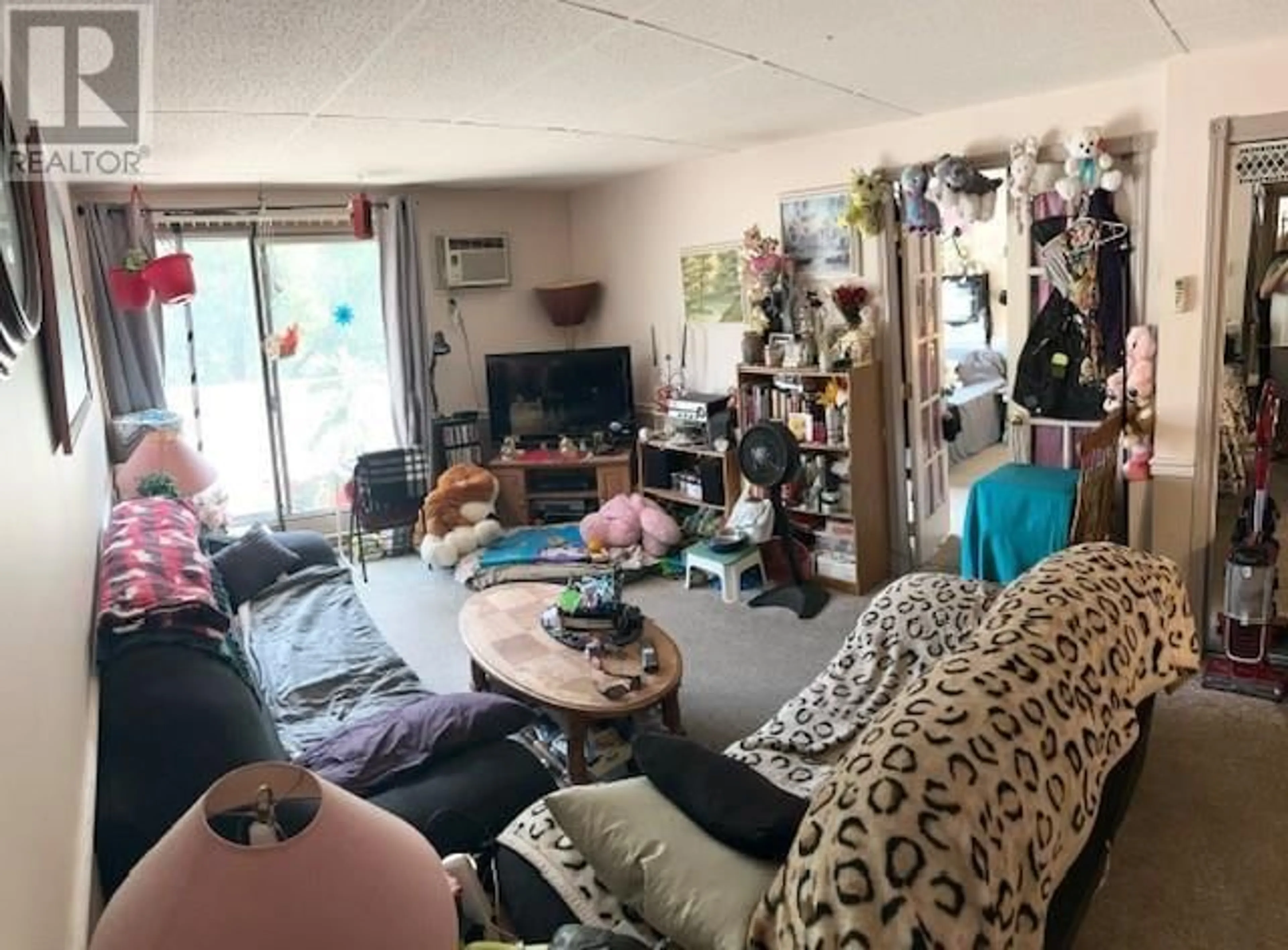 A pic of a room for 216 - 1410 PENTICTON AVENUE, Penticton British Columbia V2A2N5