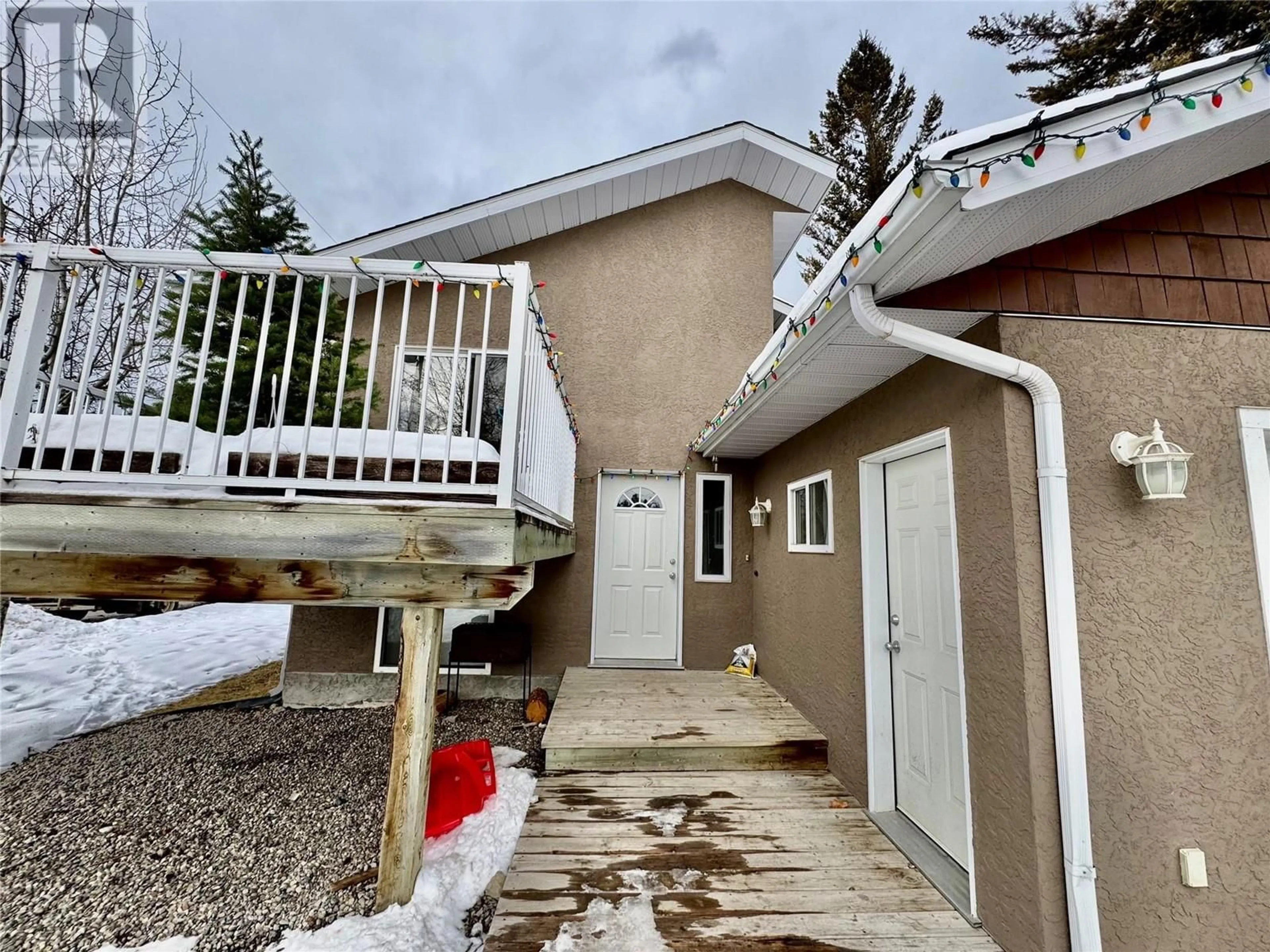 A pic from outside/outdoor area/front of a property/back of a property/a pic from drone, street for 7506 COLUMBIA AVENUE, Radium Hot Springs British Columbia V0A1M0