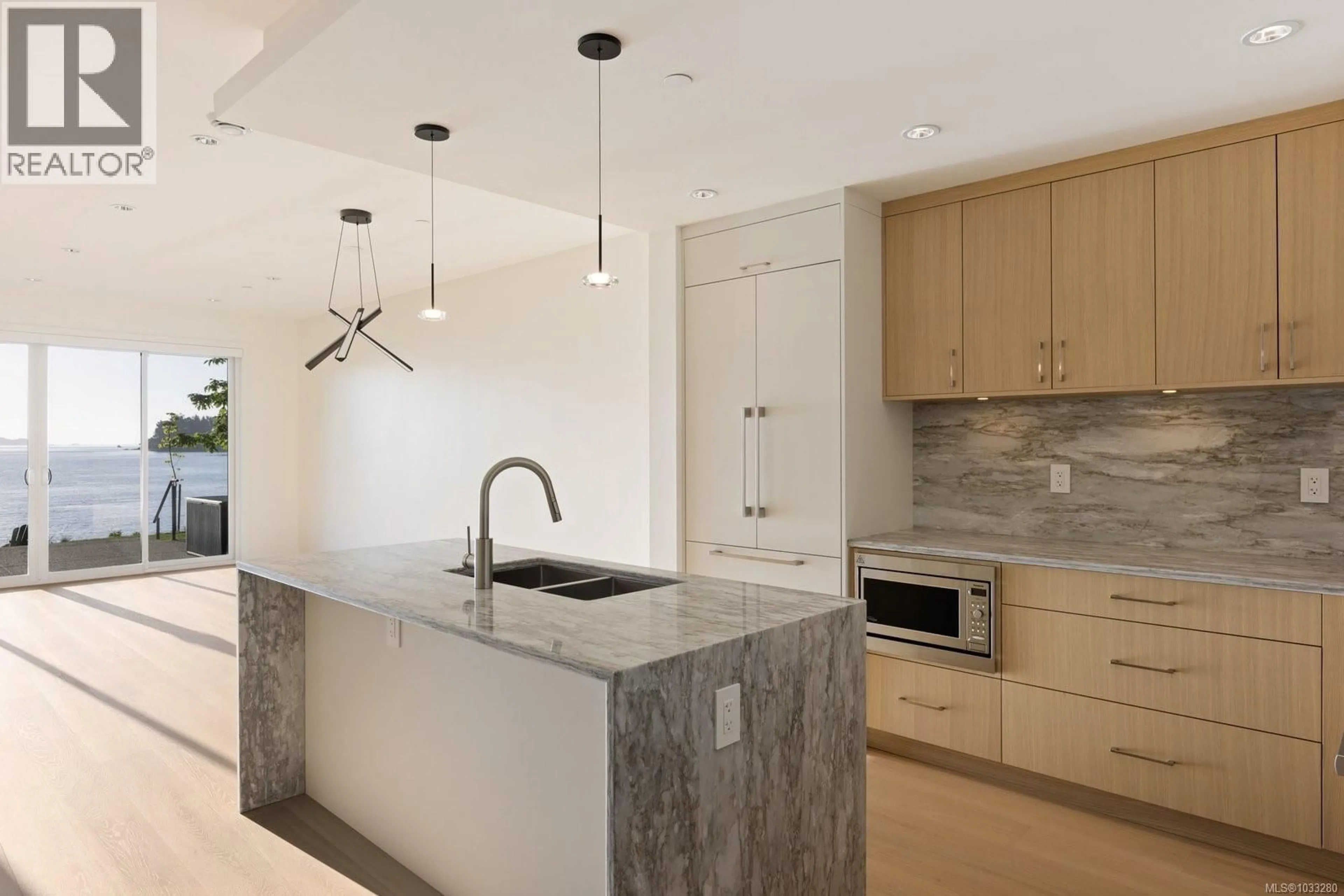 Contemporary kitchen, ceramic/tile floor for 2 - 10393 ALLBAY ROAD, Sidney British Columbia V8L2N8