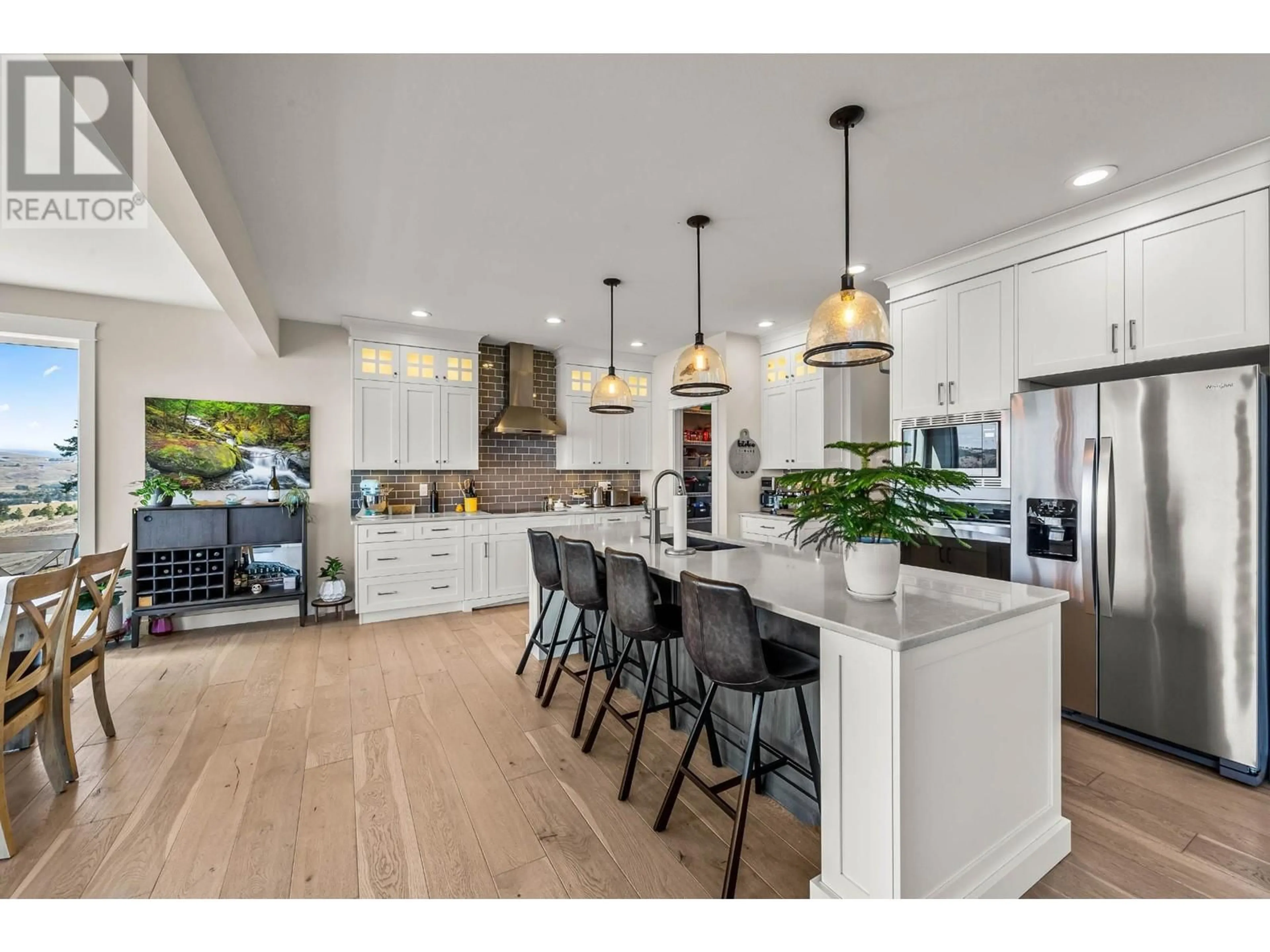 Open concept kitchen, unknown for 2680 TELFORD Drive, Kamloops British Columbia V1S0A3