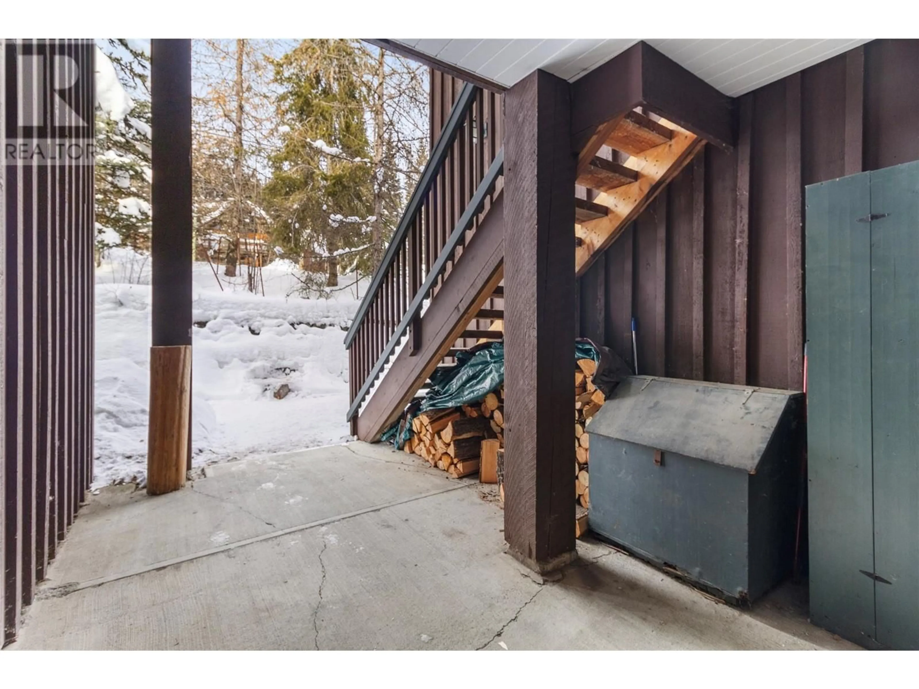 Indoor entryway for 2140 SUN PEAKS Road Unit# 3, Kamloops British Columbia V0E5N0