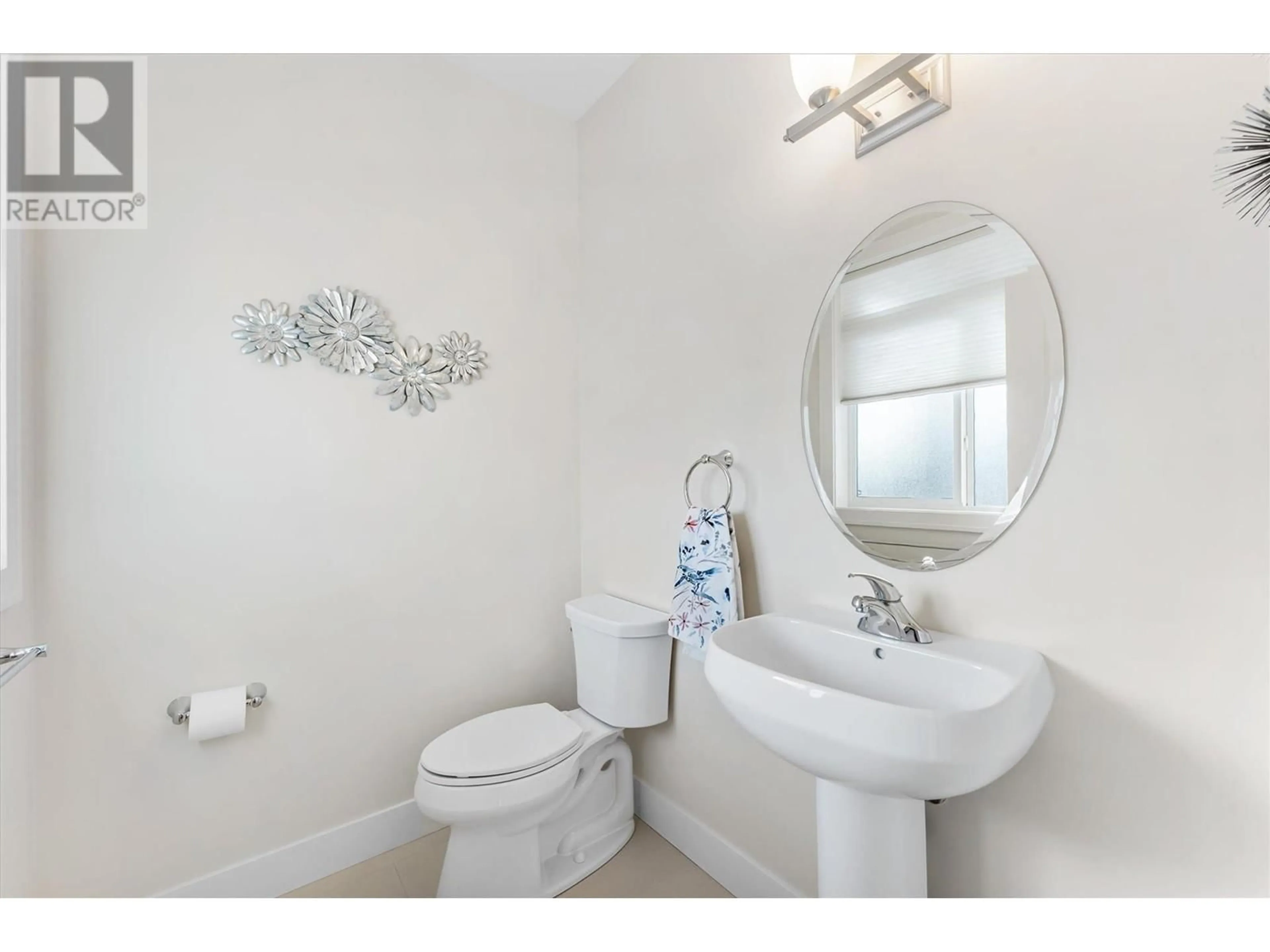 Standard bathroom, ceramic/tile floor for 13089 Gibbons Drive, Lake Country British Columbia V4V2S4