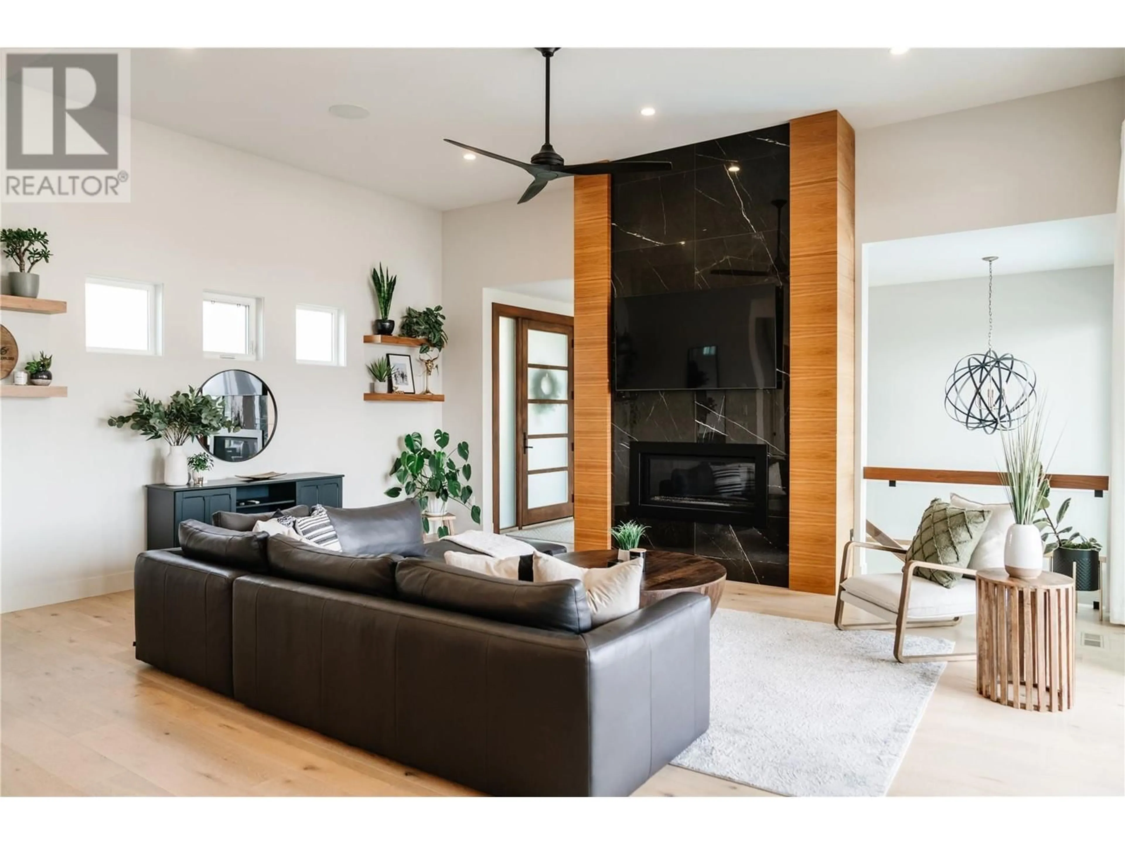 Living room with furniture, unknown for 3276 Vineyard View, West Kelowna British Columbia V4T3M3