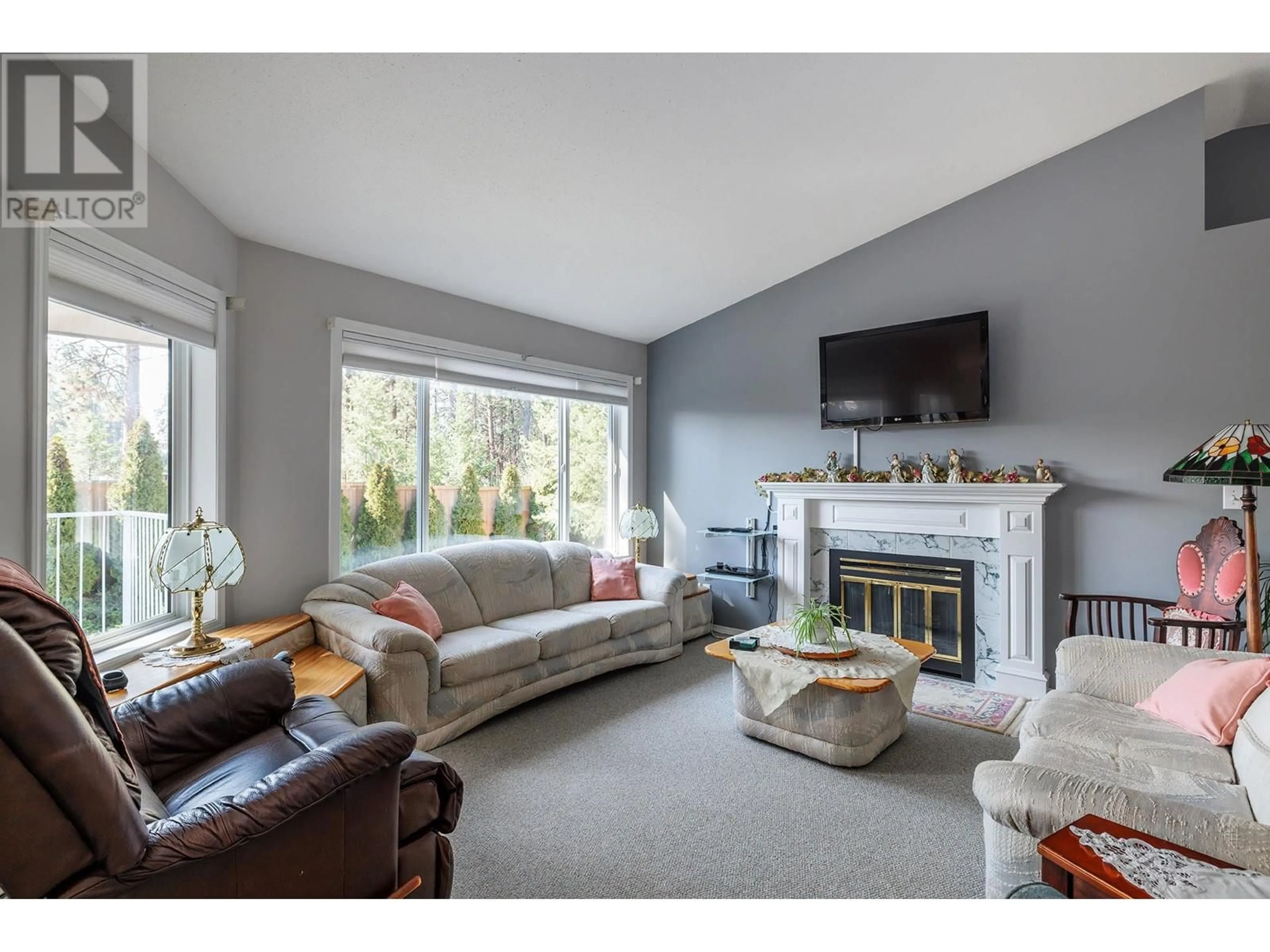 Living room with furniture, unknown for 11290 Bond Road Unit# 6, Lake Country British Columbia V4V1E1