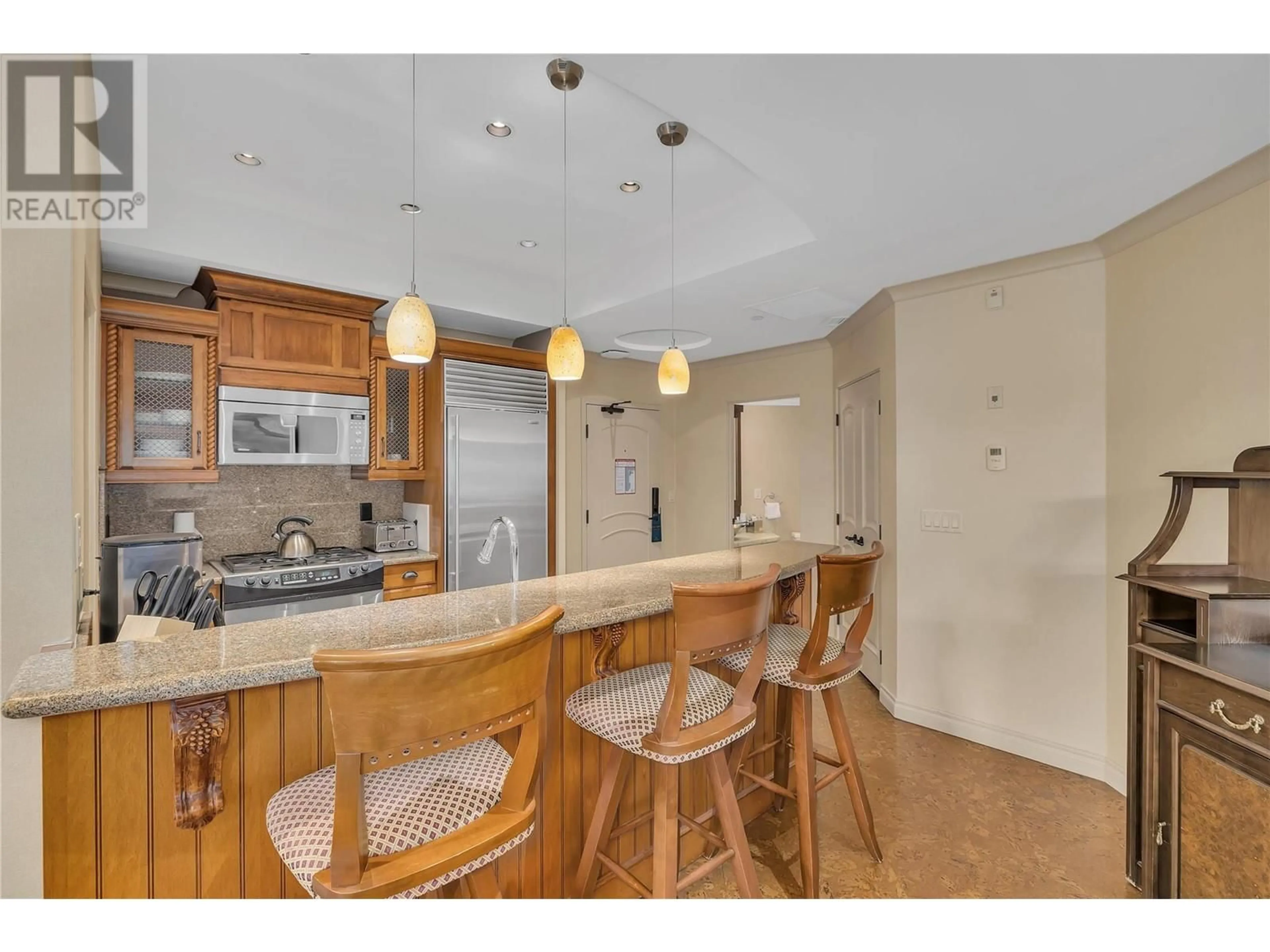 Open concept kitchen, unknown for 250 (K6) - 1288 WATER STREET, Kelowna British Columbia V1Y9P4