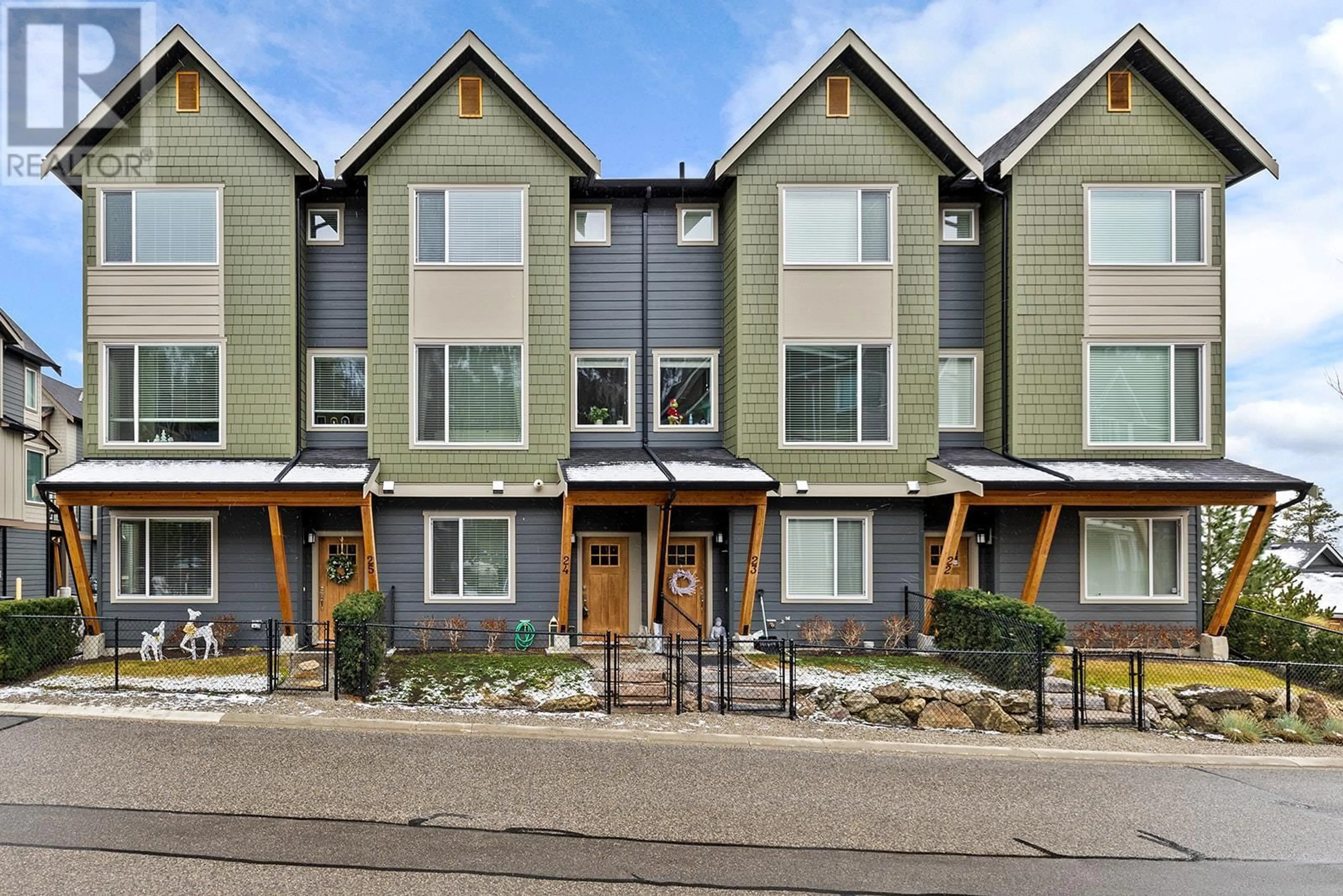 Home with vinyl exterior material, street for 24 - 2490 TUSCANY DRIVE, West Kelowna British Columbia V4T3M4
