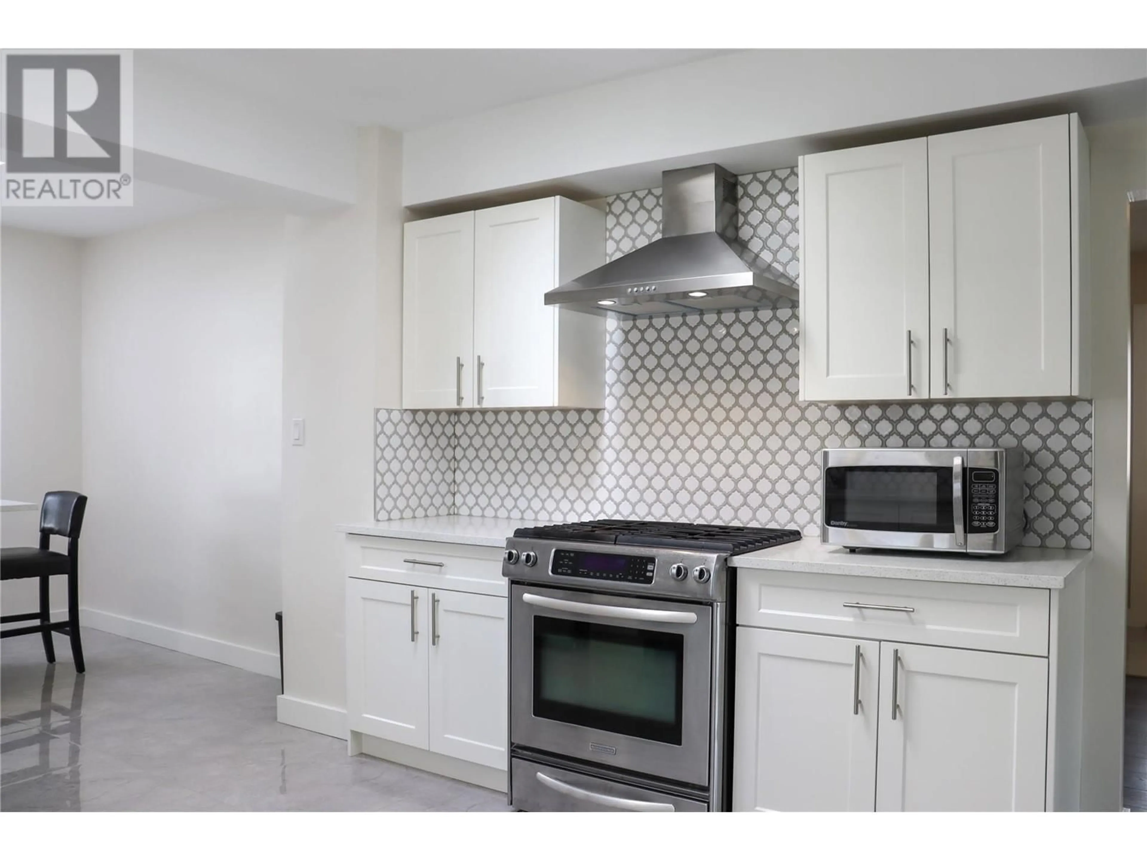 Standard kitchen, unknown for 7212 HERON LANE, Osoyoos British Columbia V0H1V0