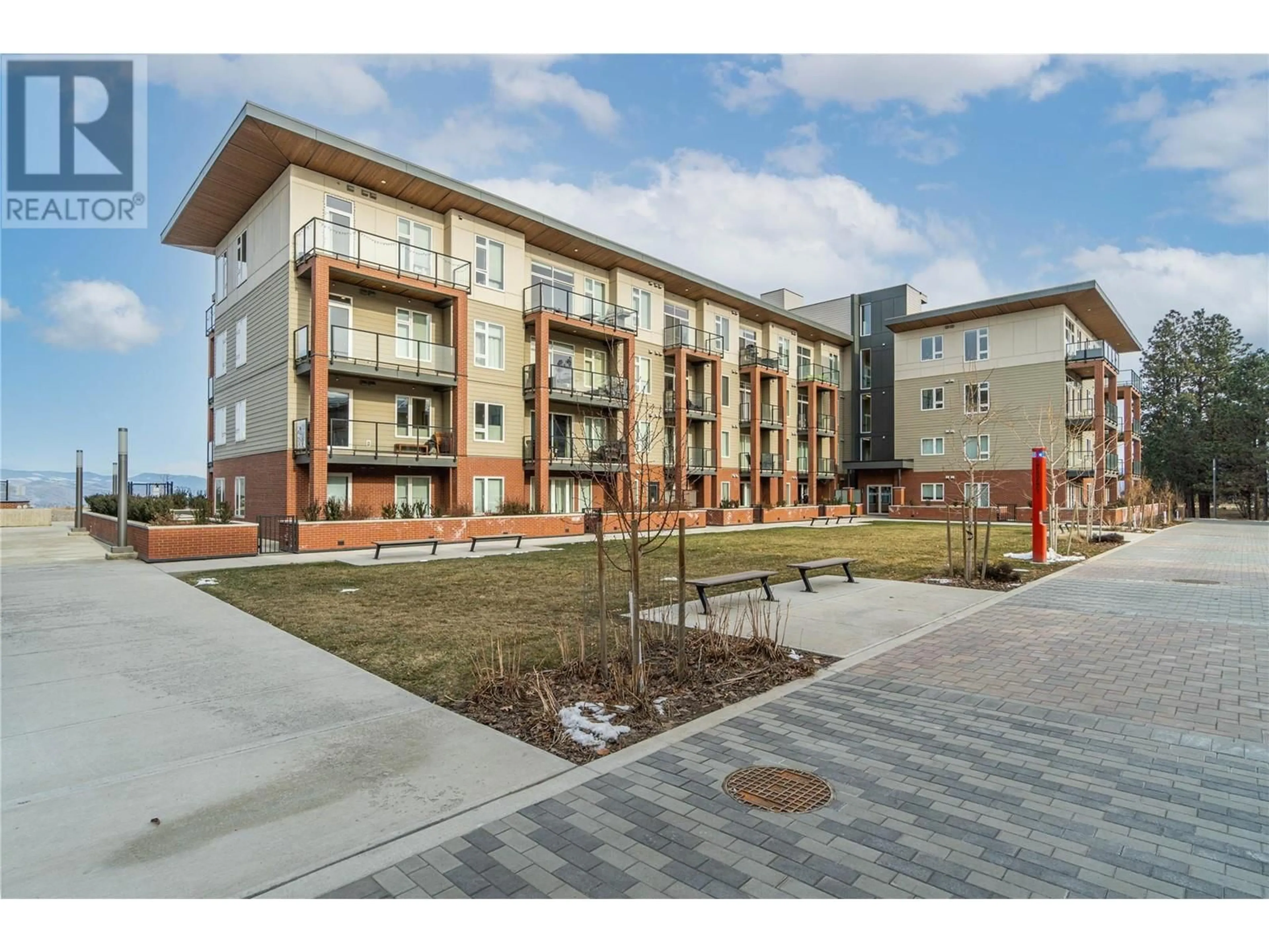 Patio, unknown for 311 - 885 UNIVERSITY DRIVE, Kamloops British Columbia V2C0K2