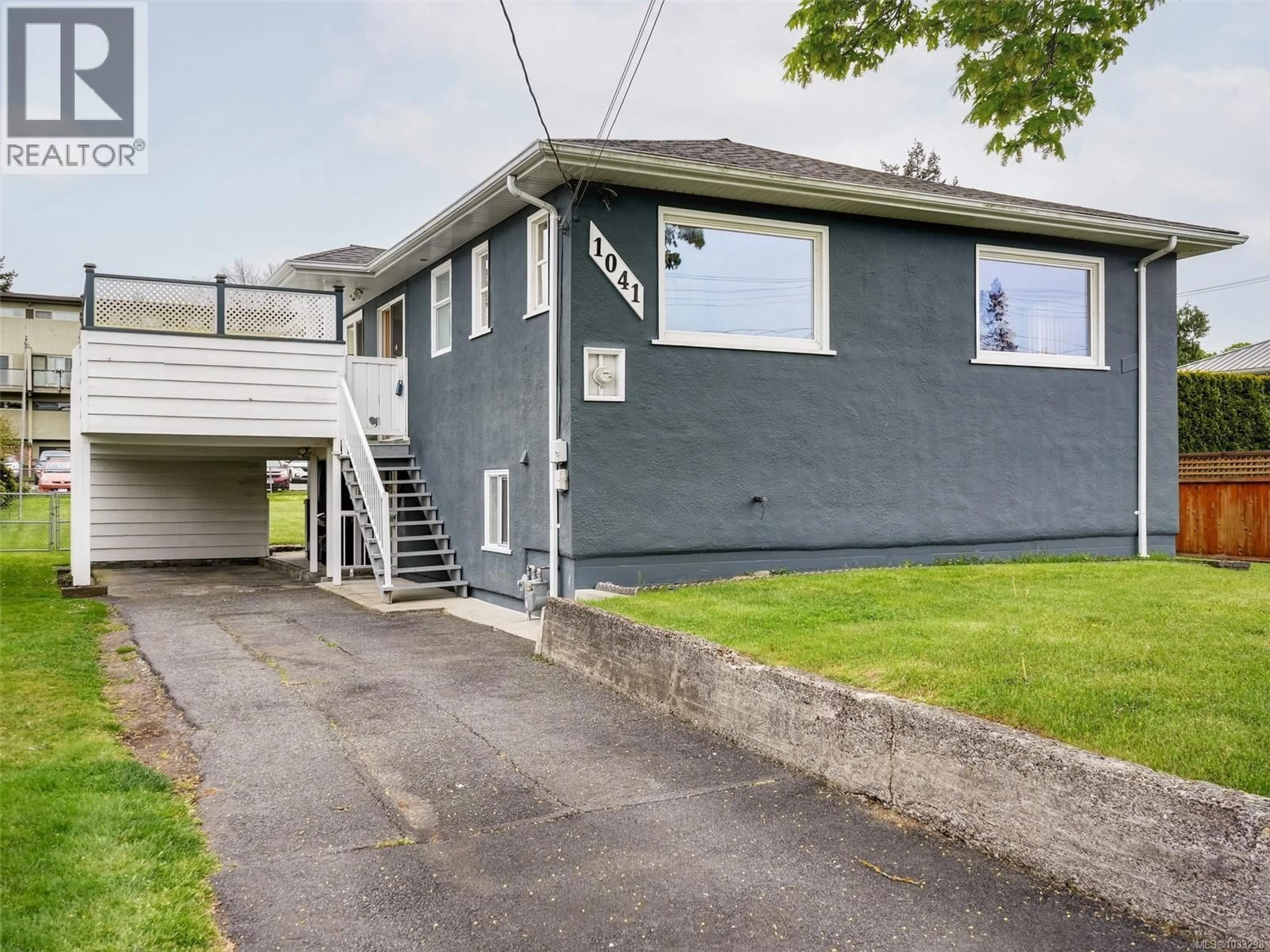 A pic from outside/outdoor area/front of a property/back of a property/a pic from drone, street for 1041 LYALL STREET, Esquimalt British Columbia V9A5G1