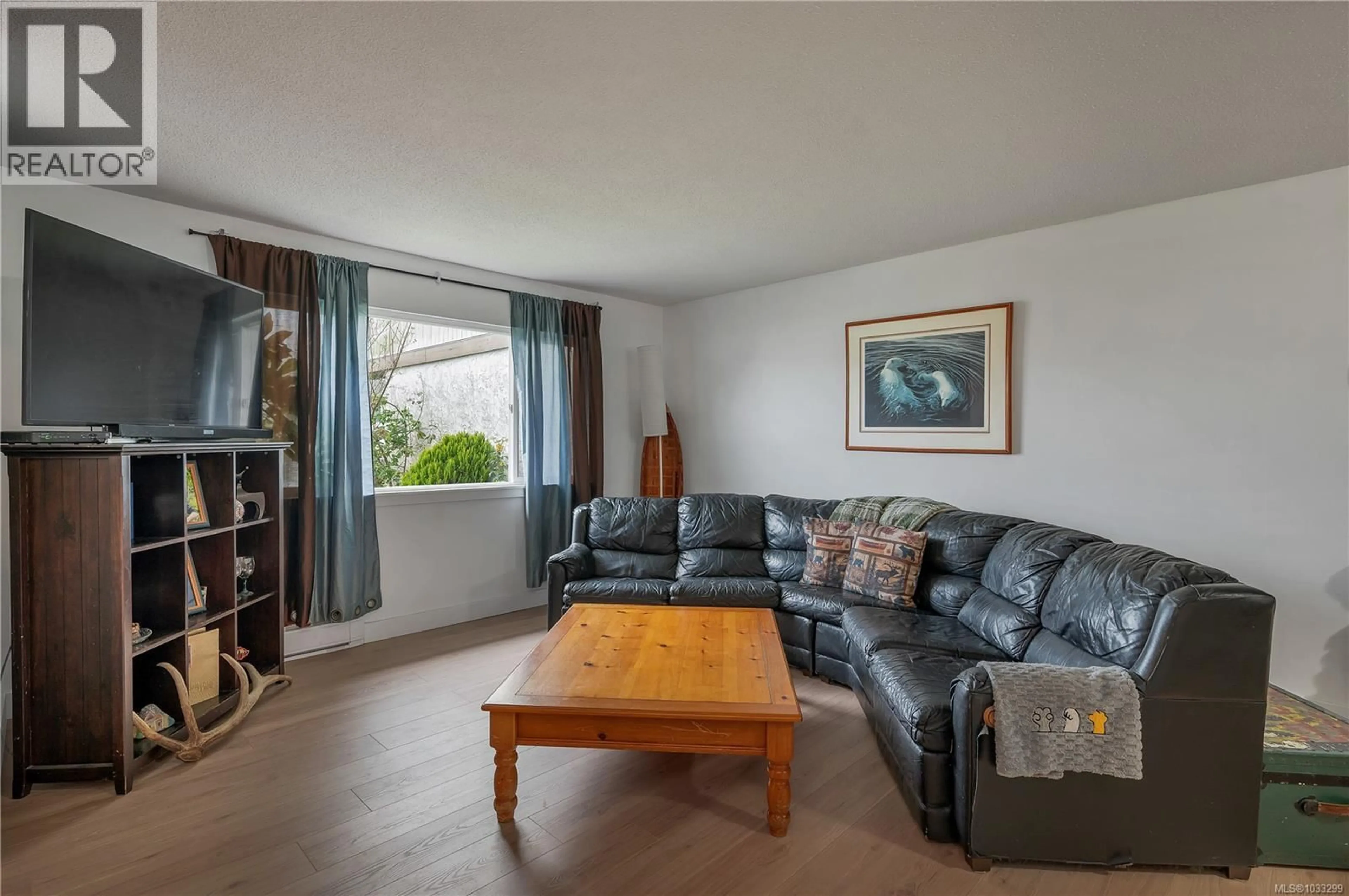 Living room with furniture, unknown for 44 - 400 ROBRON ROAD, Campbell River British Columbia V9W5N5