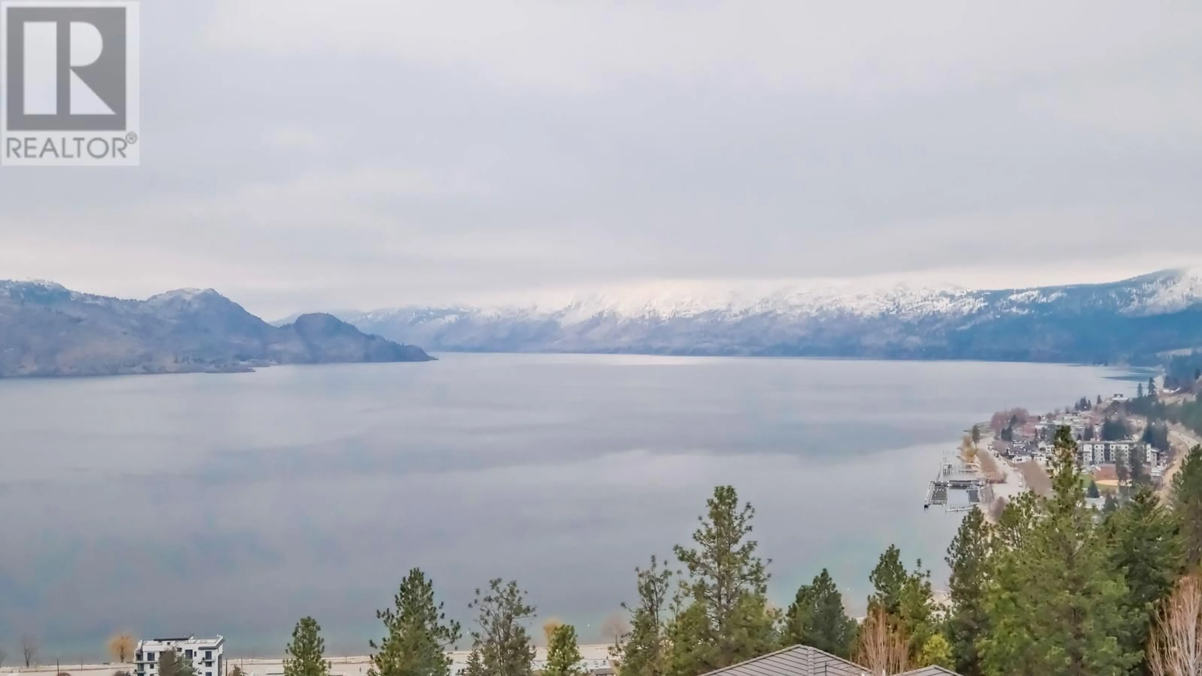 Blurry image for 222 - 4350 PONDEROSA DRIVE, Peachland British Columbia V0H1X5