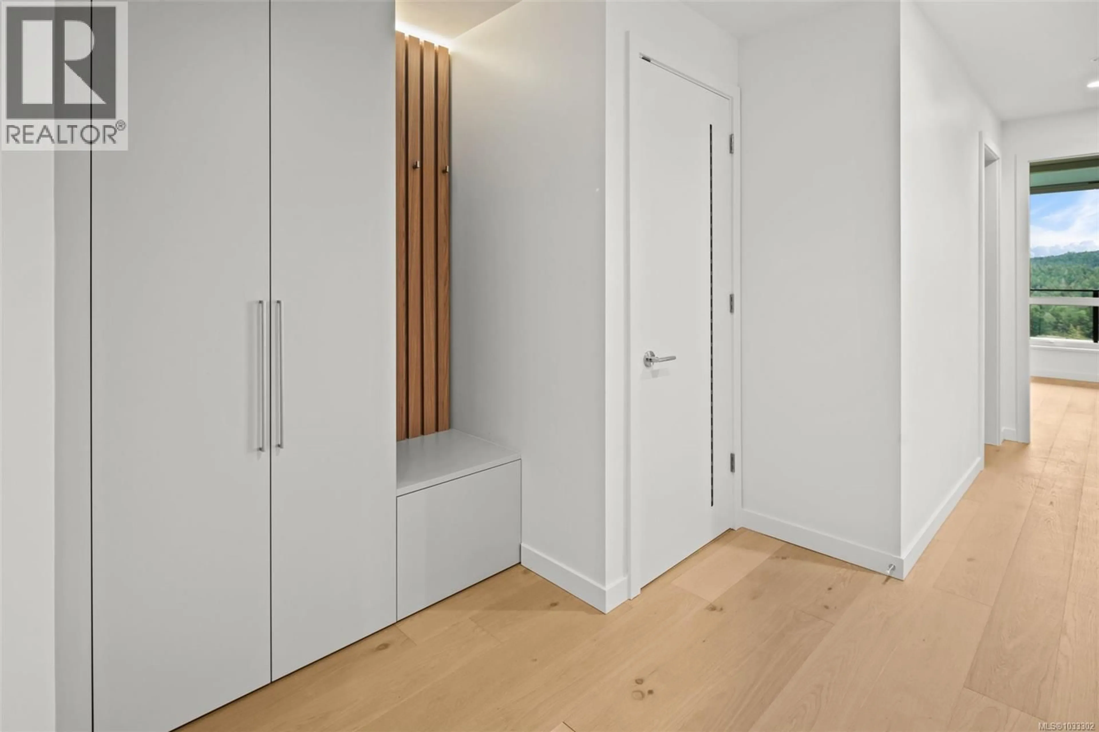 Indoor entryway for 1314 - 2000 HANNINGTON ROAD, Langford British Columbia V9B6R6