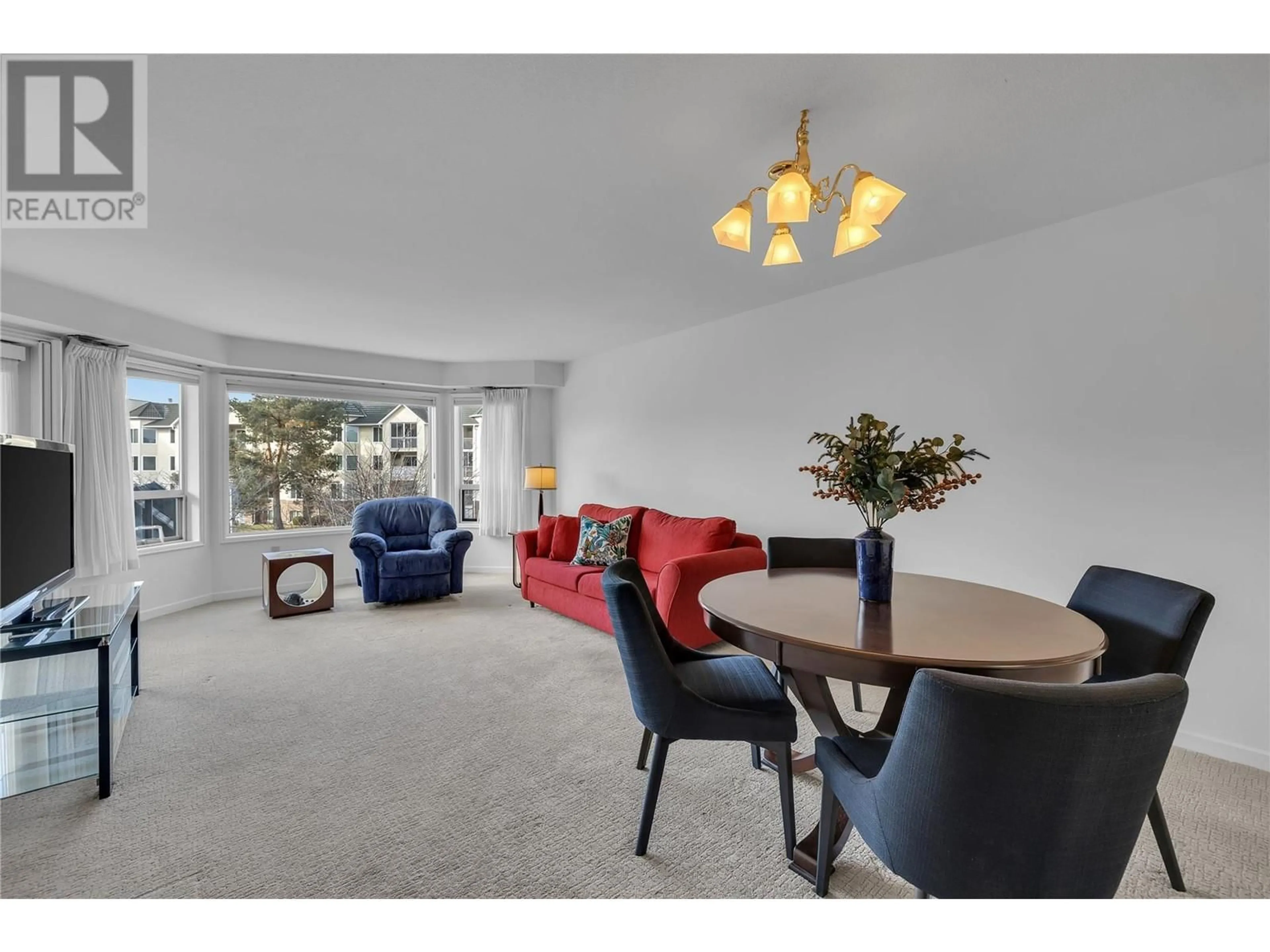 Living room with furniture, unknown for 220 - 3157 CASORSO ROAD, Kelowna British Columbia V1W3J4