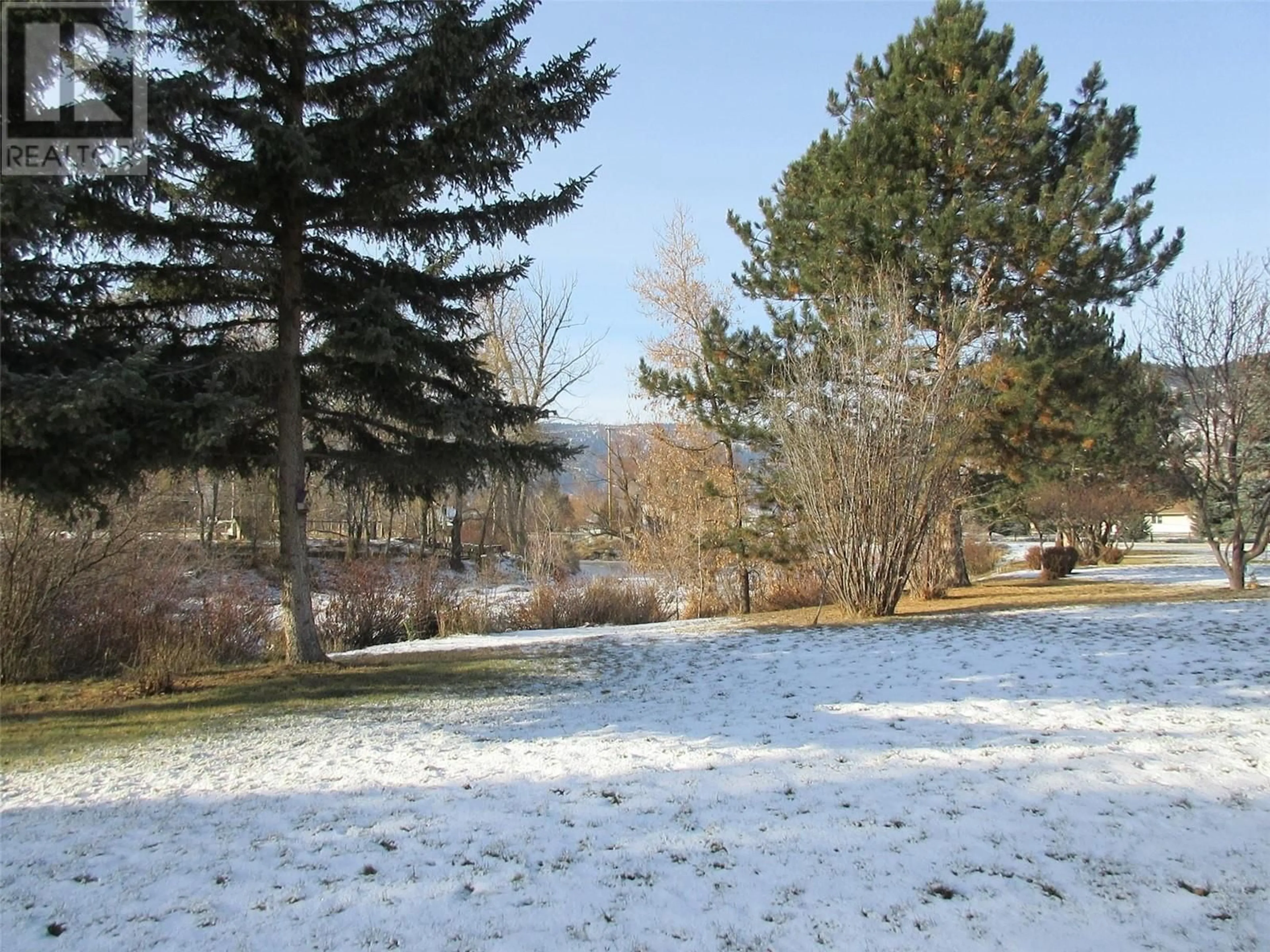 Patio, forest/trees view for 3 - 2760 VOGHT STREET, Merritt British Columbia V1K1C8