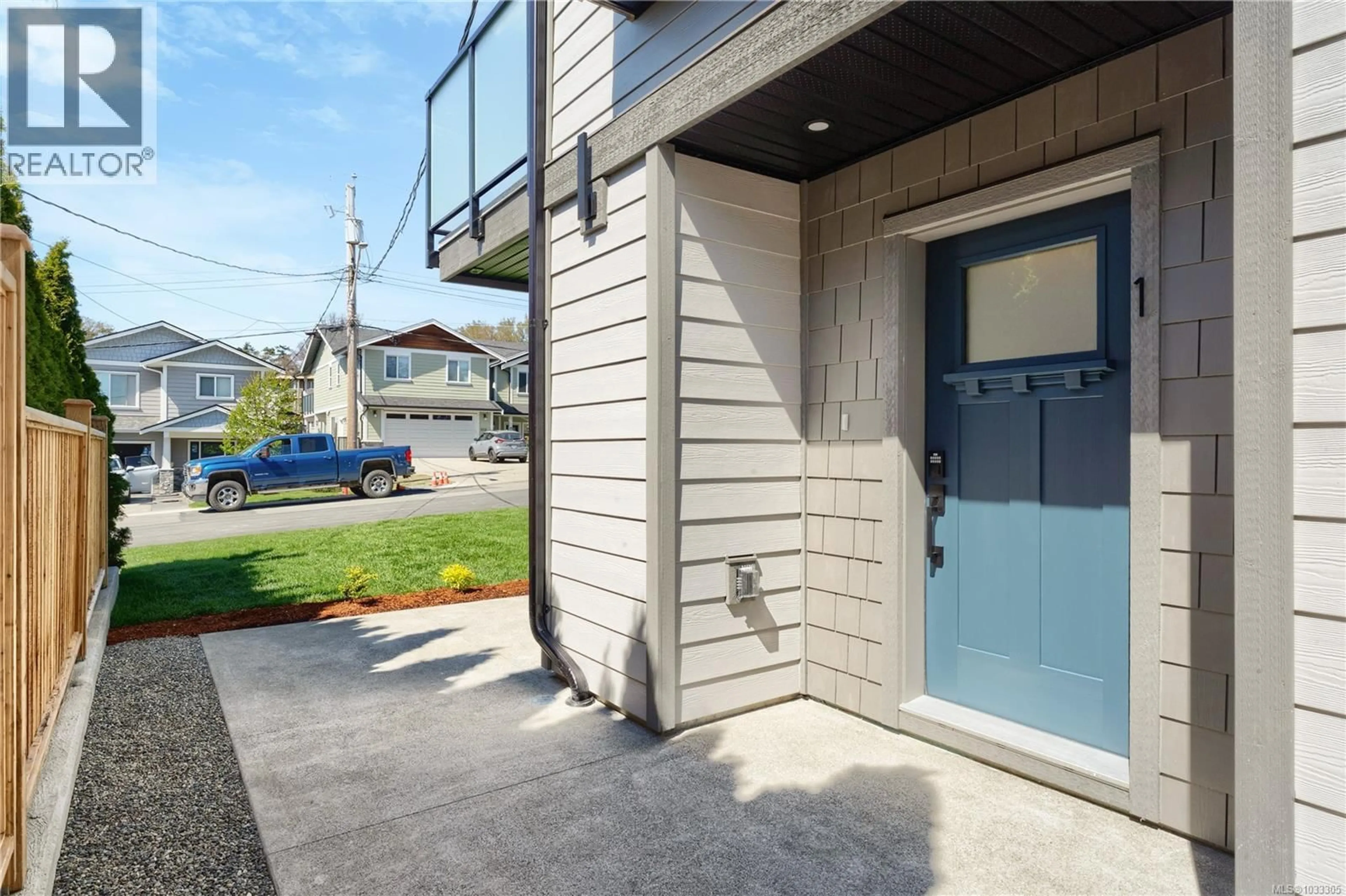 Unknown for 1 - 921 DALE STREET, Saanich British Columbia V8X2V9