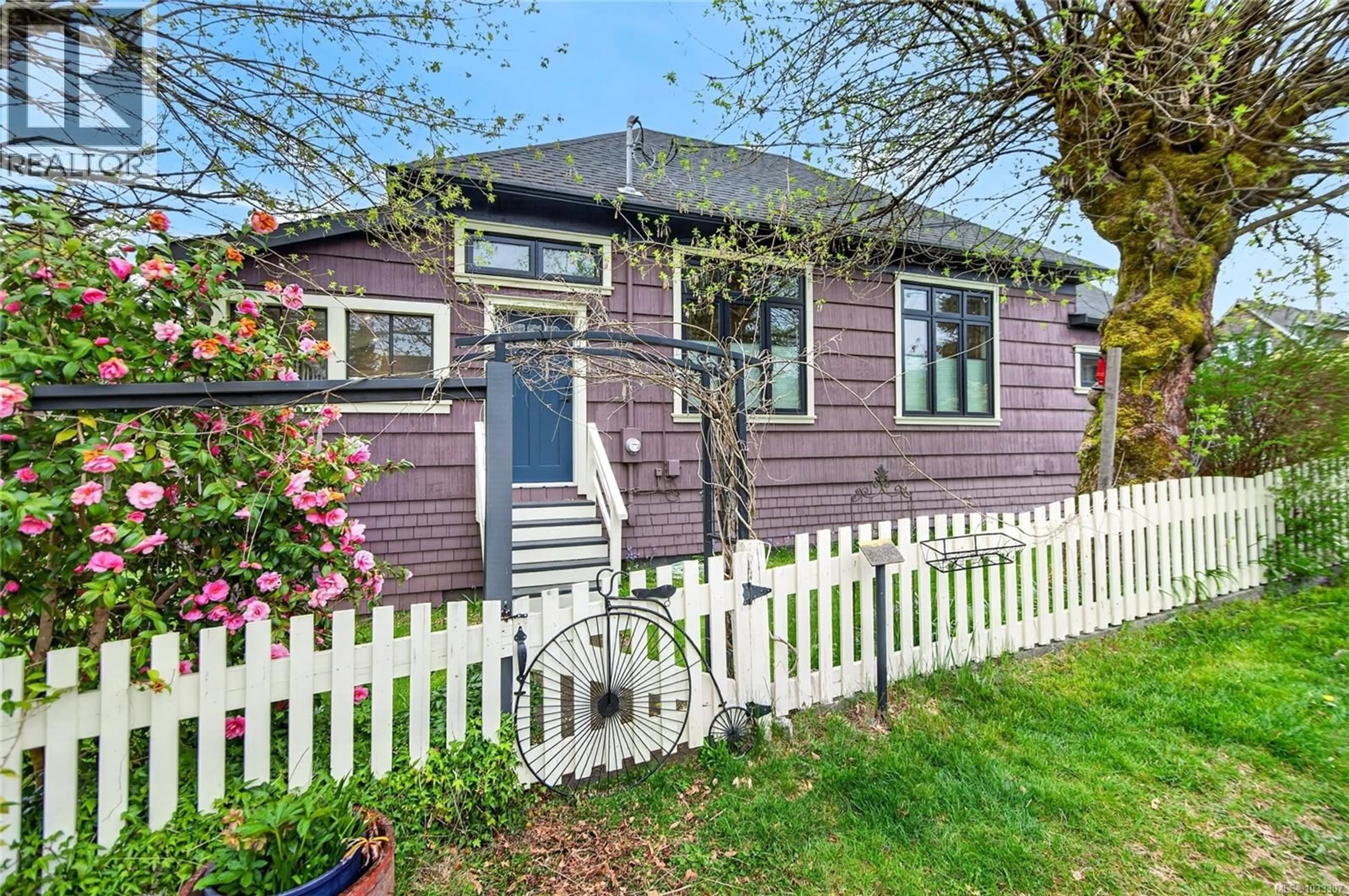 Unknown for 2738 DERWENT AVENUE, Cumberland British Columbia V0R1S0