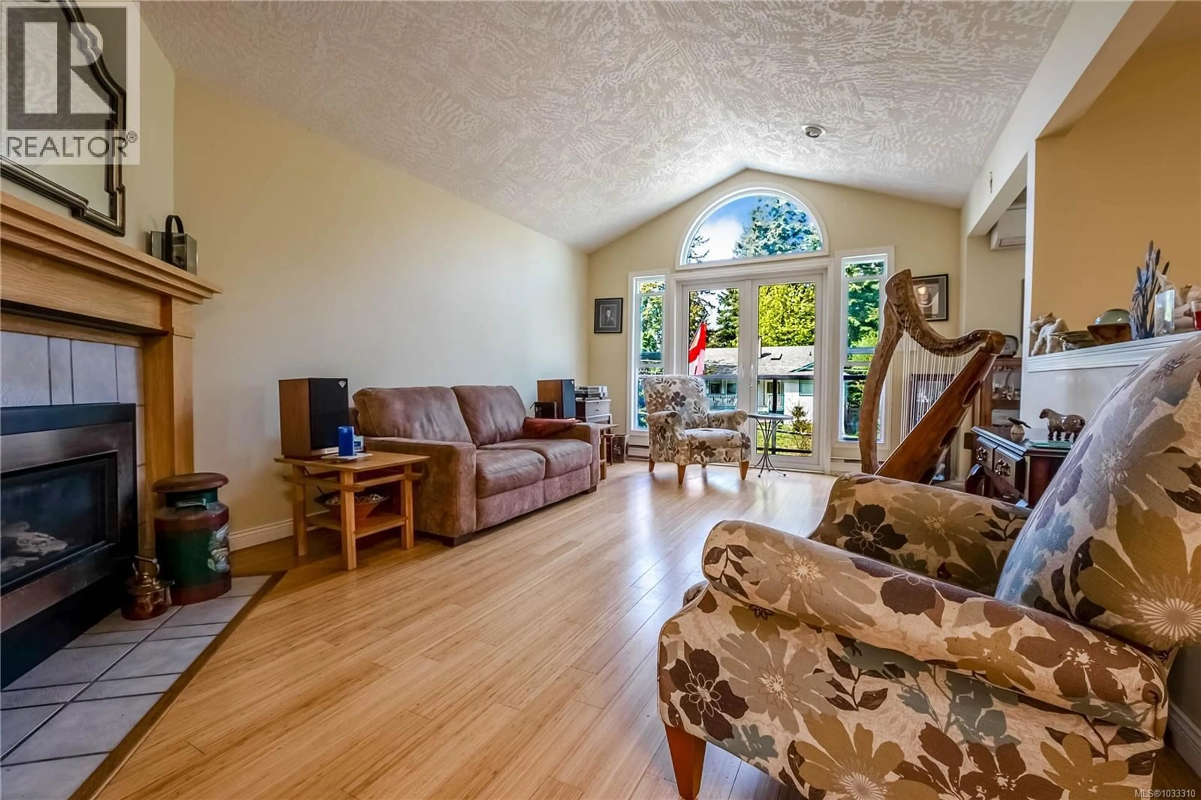 Living room with furniture, unknown for 6767 FOREMAN HEIGHTS DRIVE, Sooke British Columbia V9Z0L4