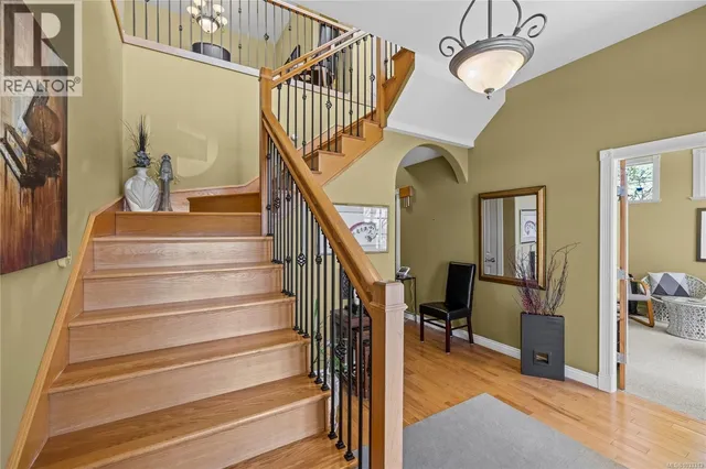 3737 BELAIRE DRIVE, Nanaimo 4