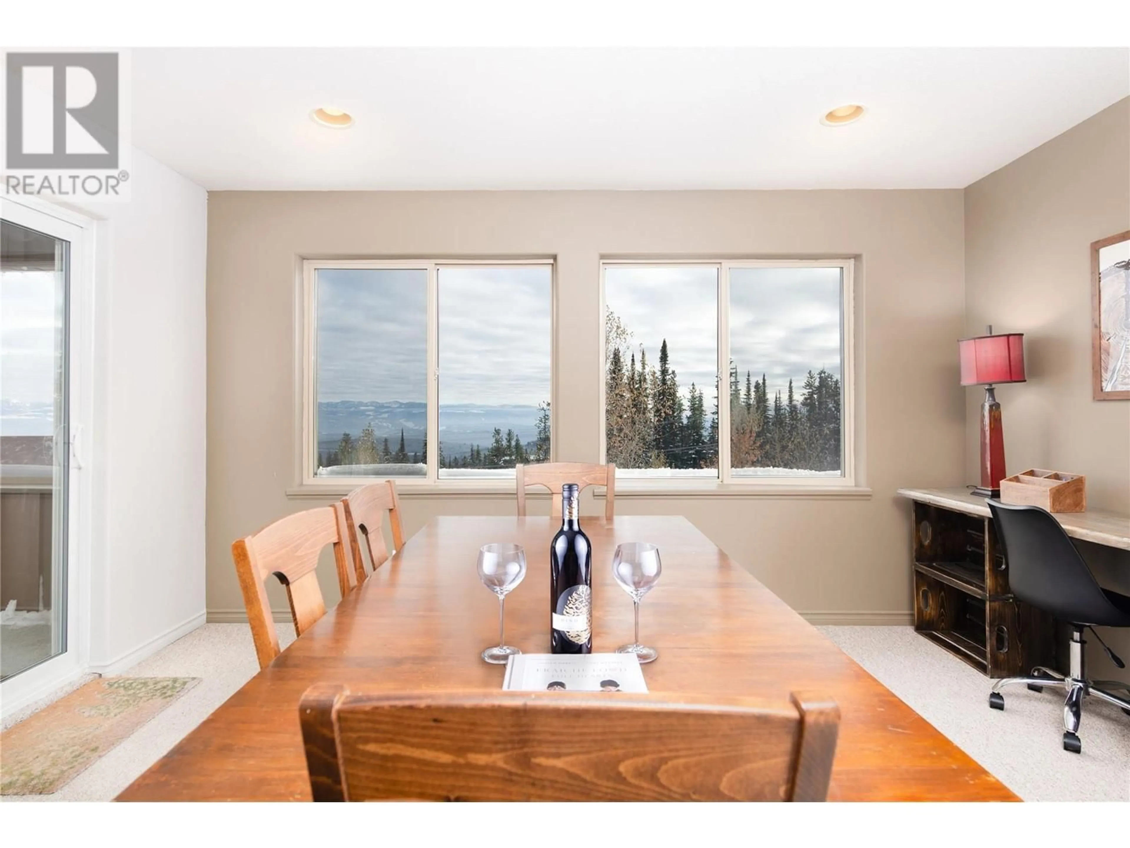 Dining room, unknown for 4849 snowpines Road Unit# d, Big White British Columbia v4x1h6