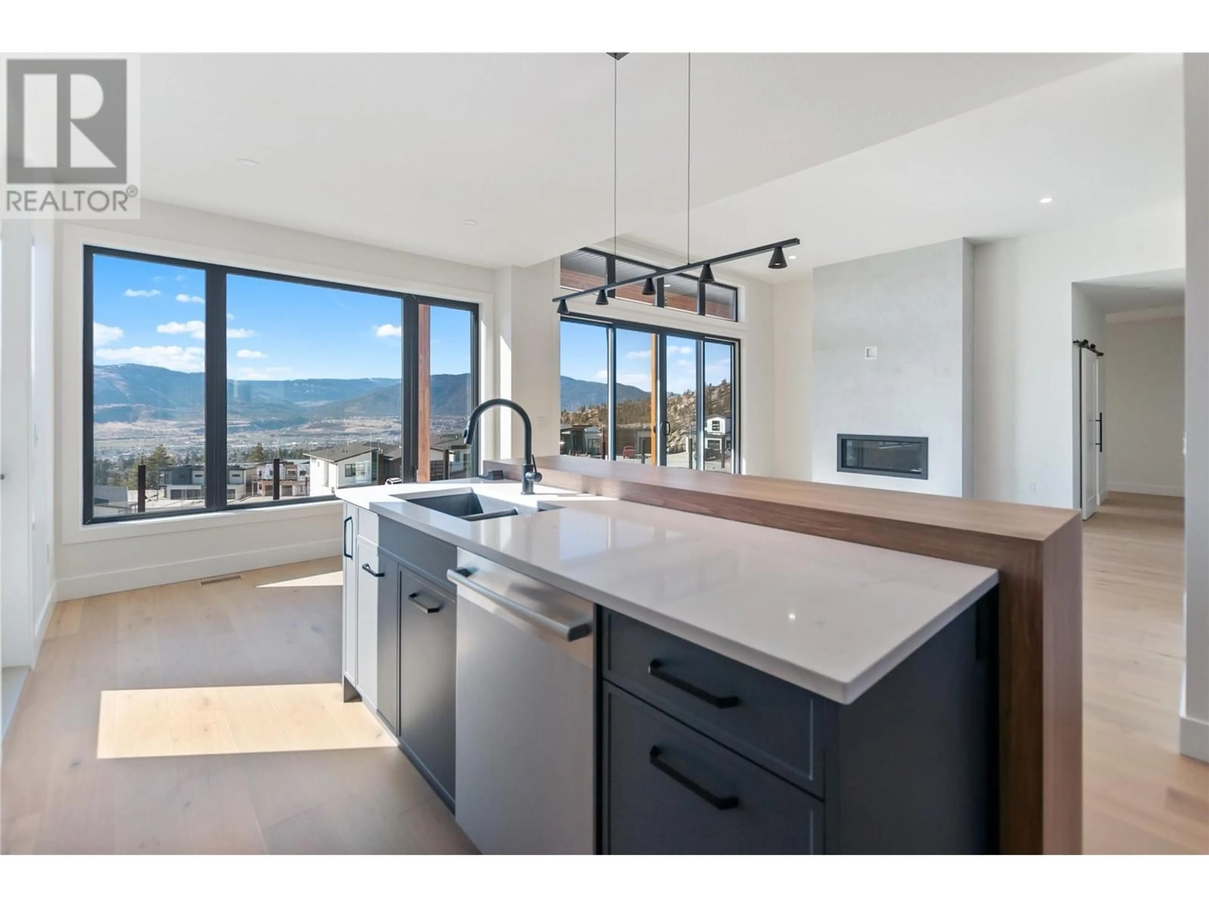 Open concept kitchen, unknown for 1075 Elk Street, Penticton British Columbia V2A0C9