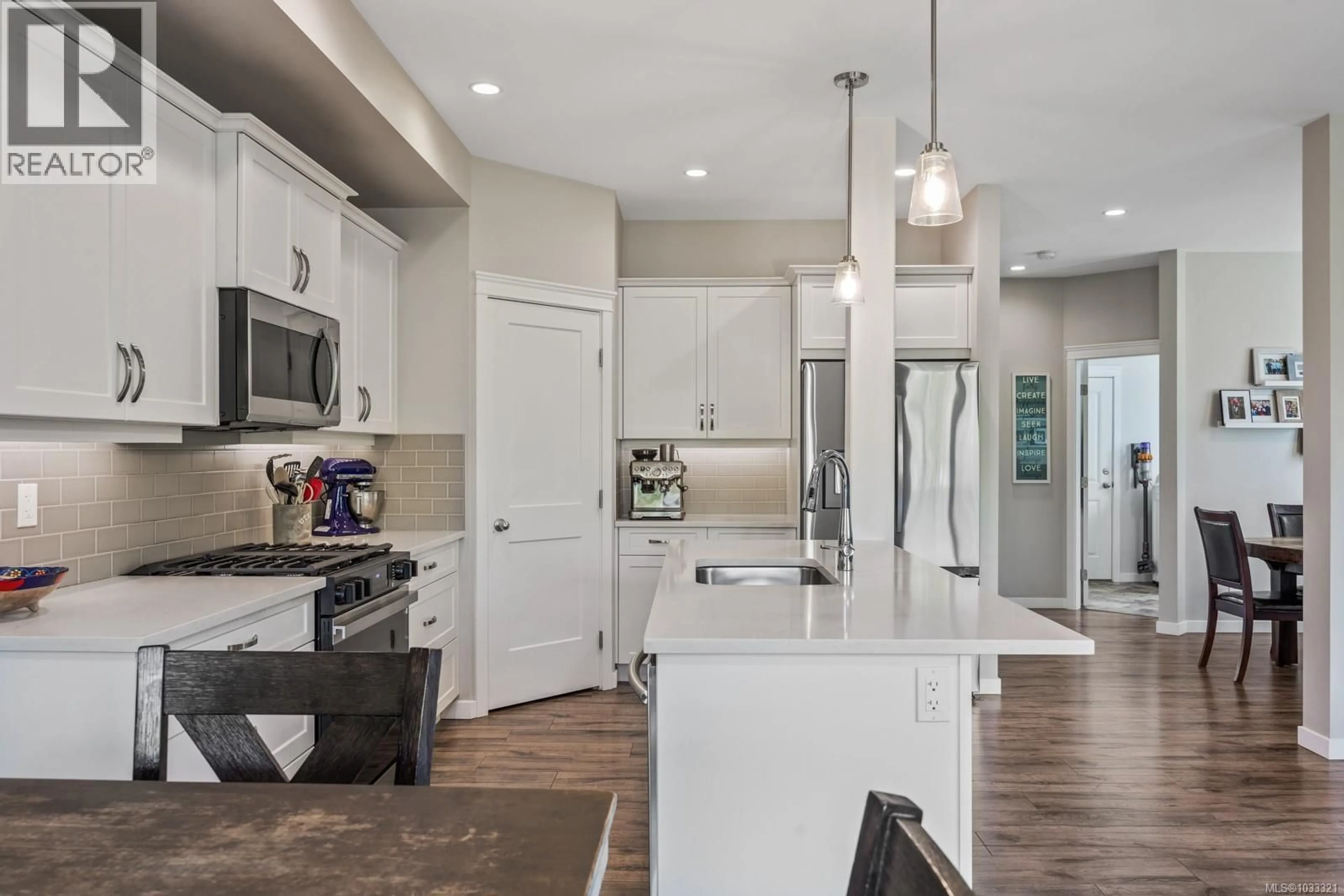 Open concept kitchen, ceramic/tile floor for 3349 BOLTON STREET, Cumberland British Columbia V0R1S0
