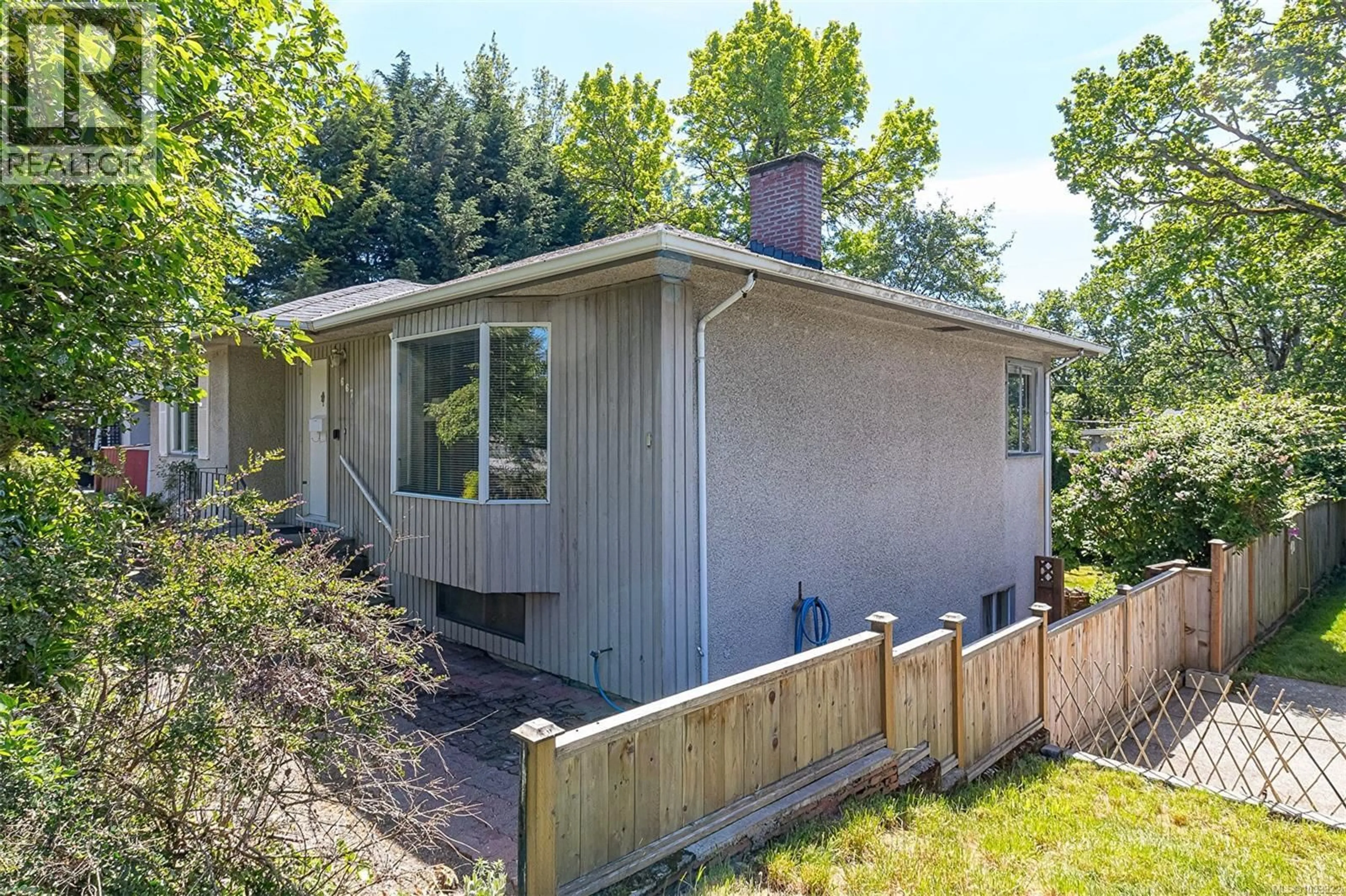 Unknown for 667 JONES TERRACE, Saanich British Columbia V8Z2L6