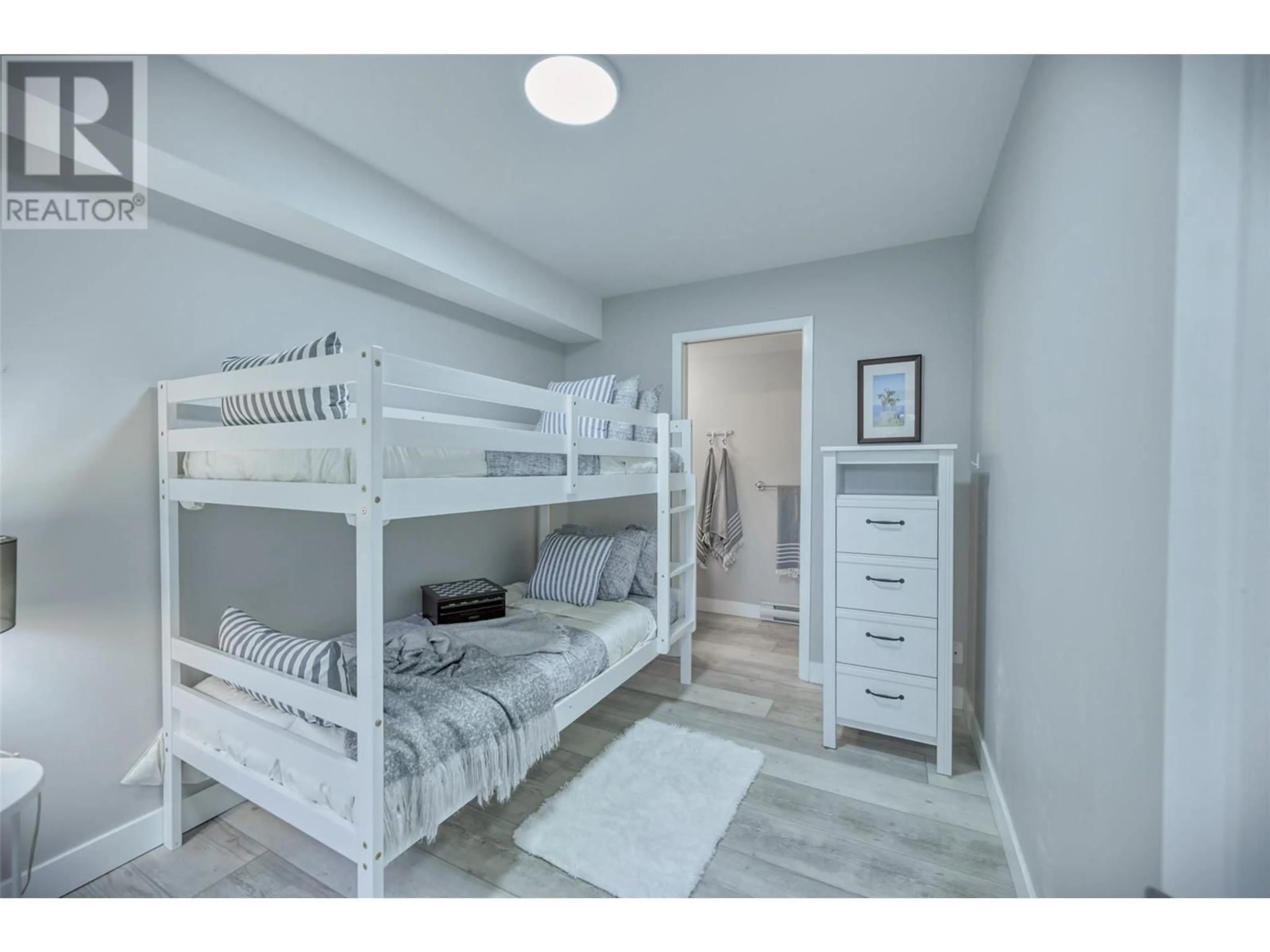 Bedroom with bed, unknown for 7600 COTTONWOOD Drive Unit# 3, Osoyoos British Columbia V0H1V3