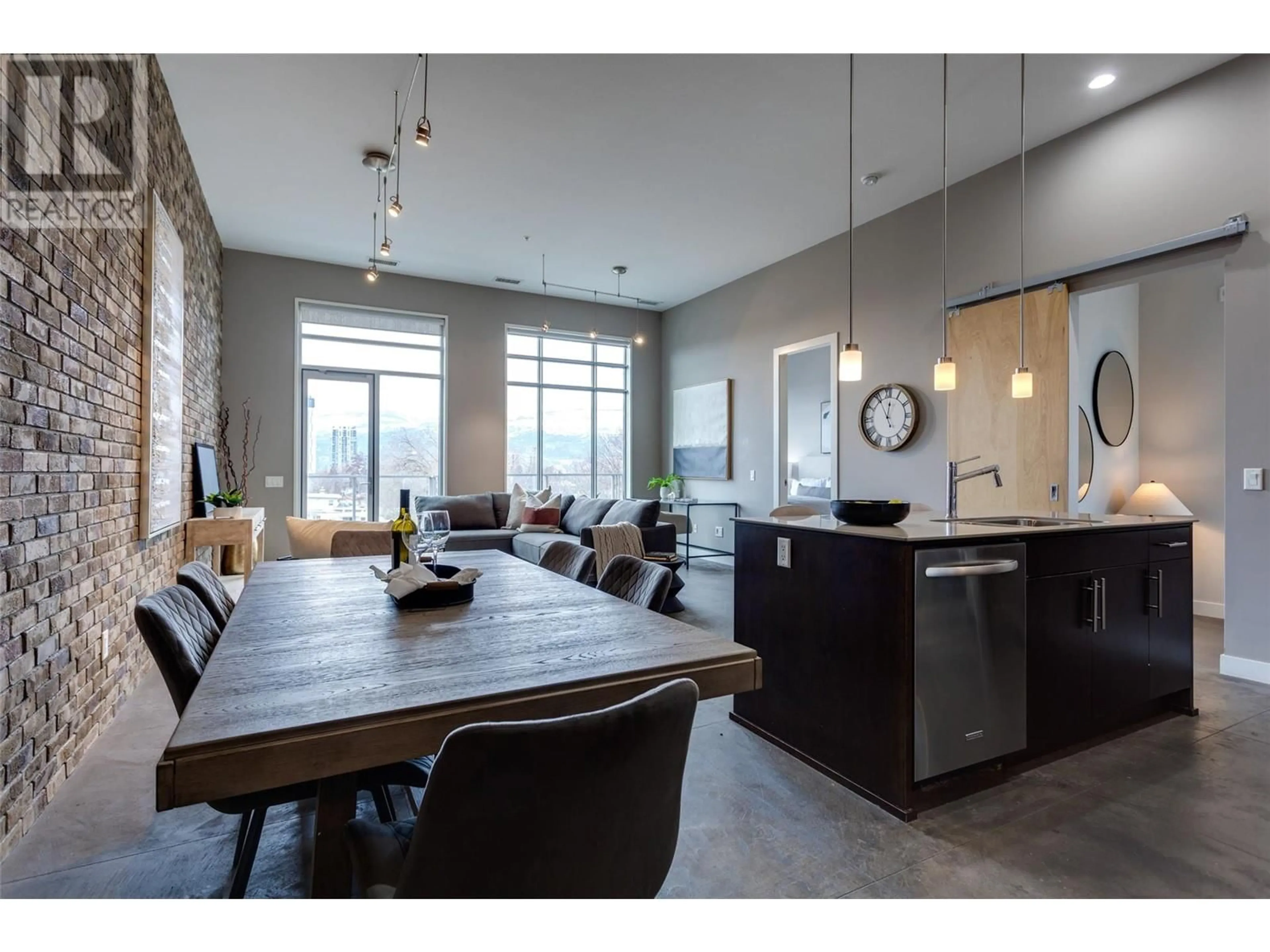 Open concept kitchen, unknown for 401 - 1495 GRAHAM STREET, Kelowna British Columbia V1Y3B2