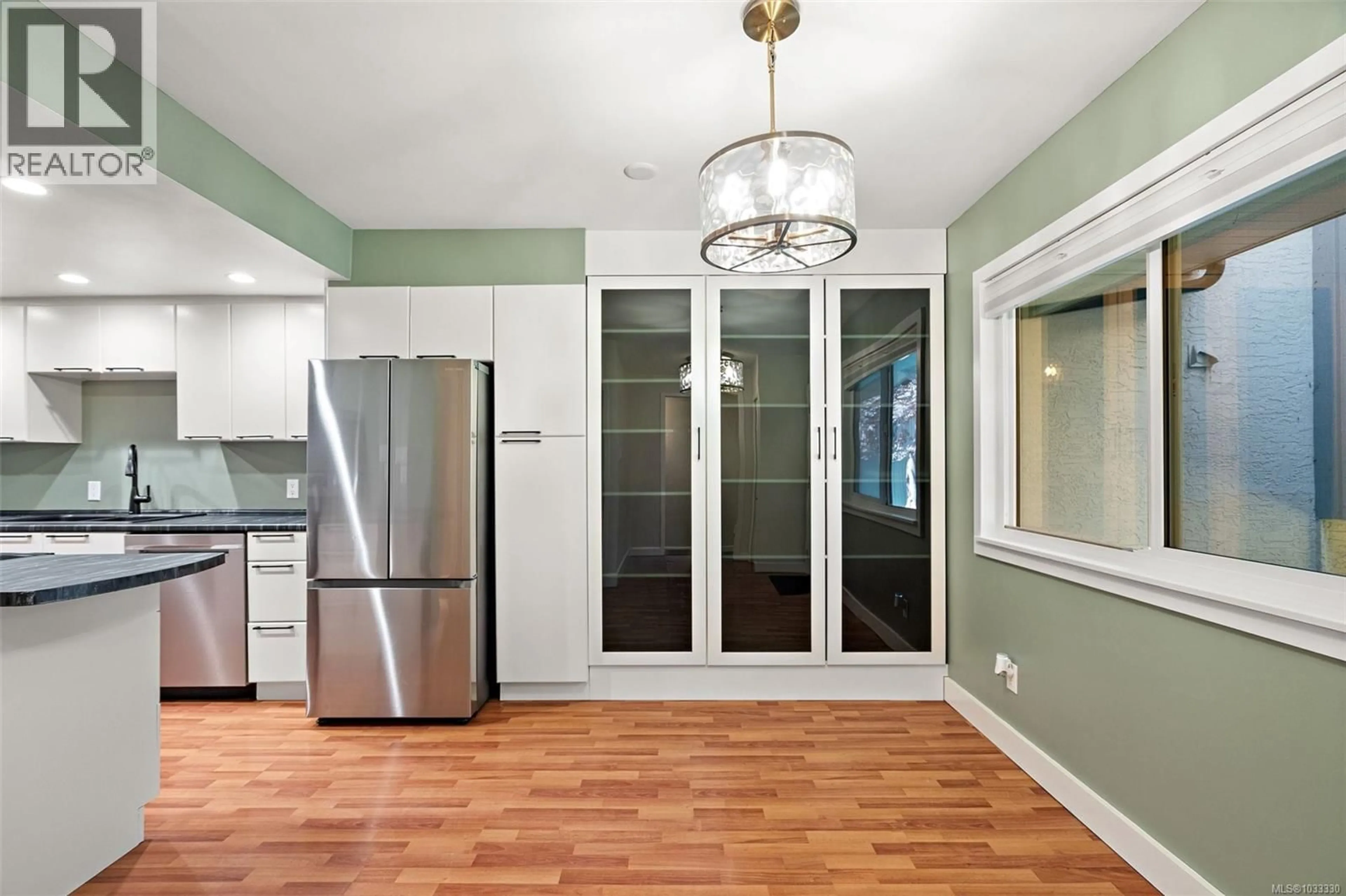 Open concept kitchen, unknown for 5 - 3235 ALDER STREET, Saanich British Columbia V8X1P3