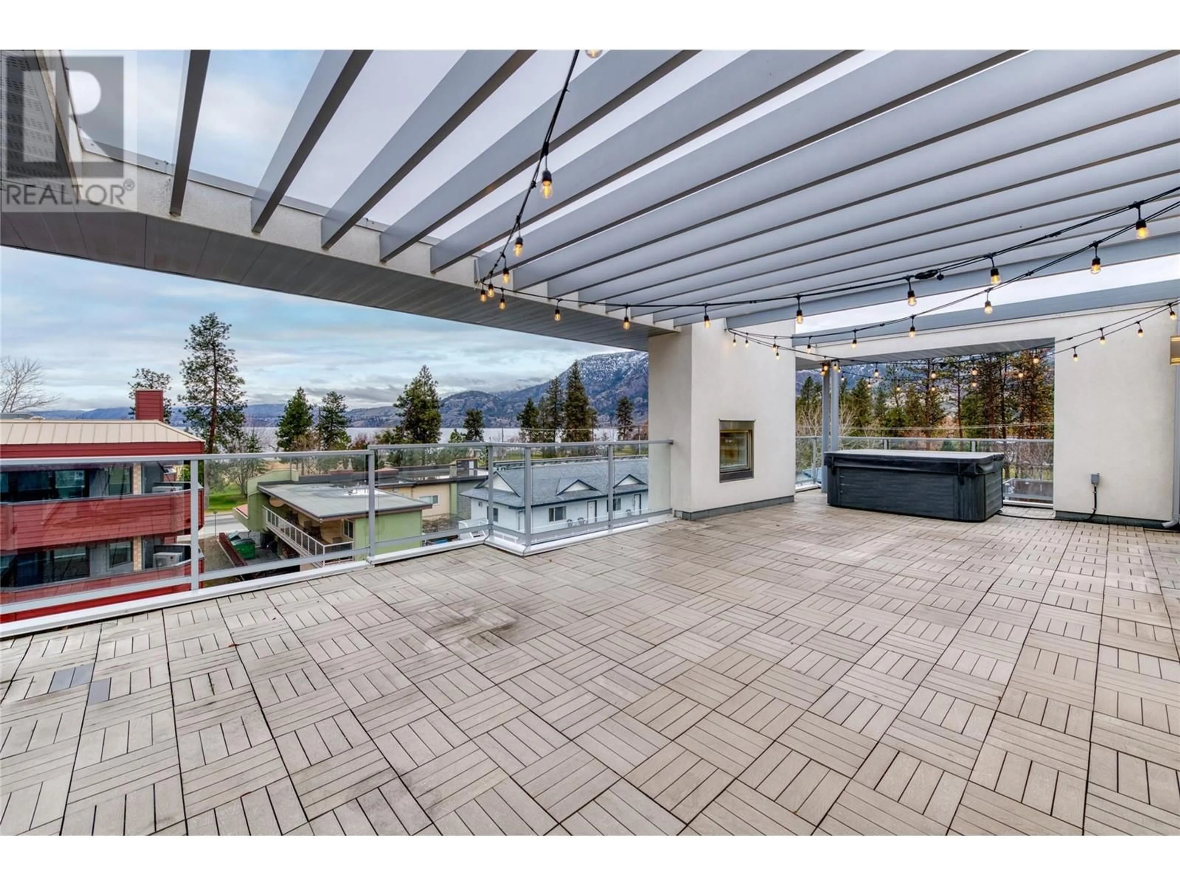 Patio, mountain view for 106 - 222 LEE AVENUE, Penticton British Columbia V2A3V8