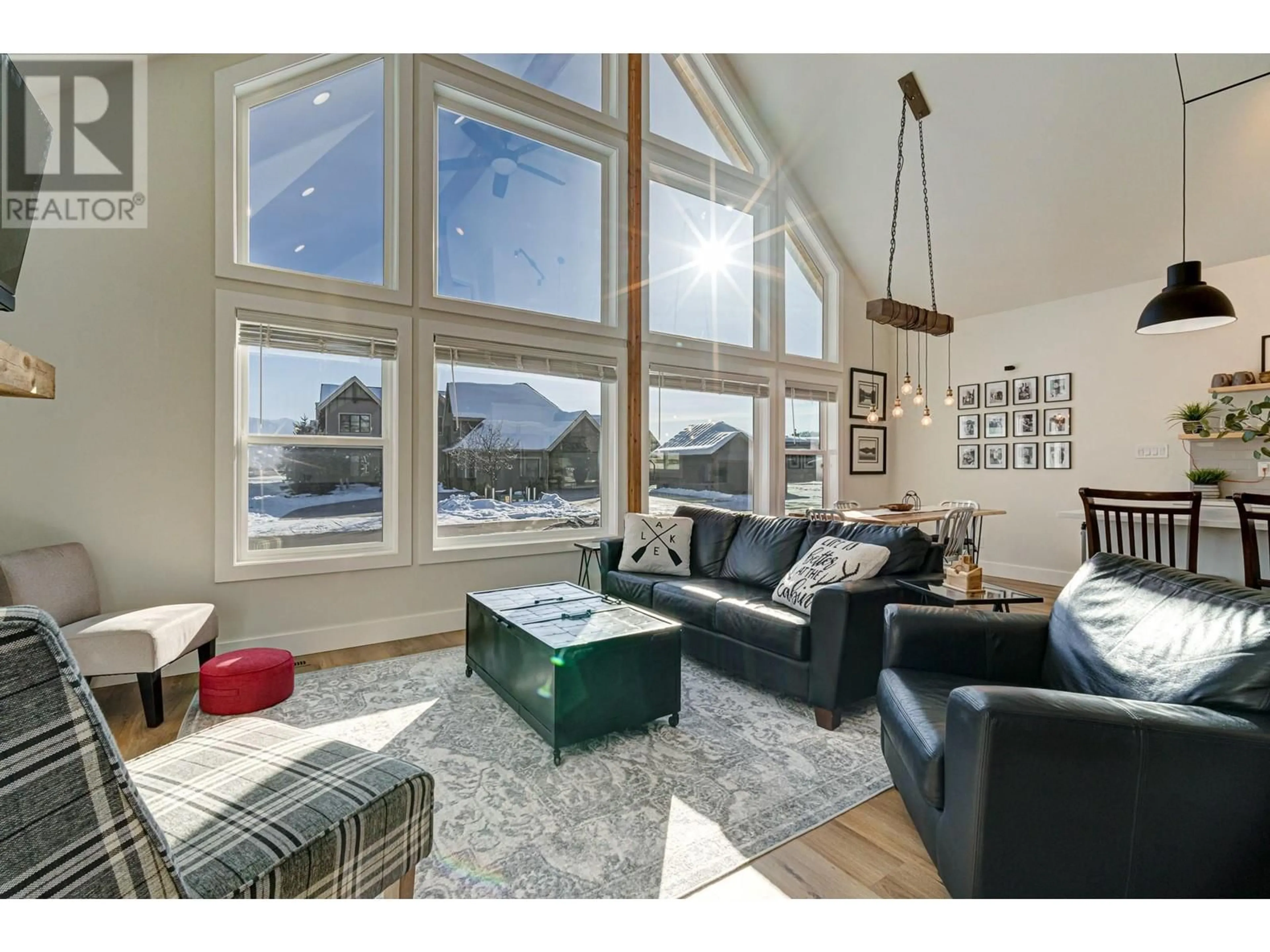 Living room with furniture, unknown for 1643 KOOCANUSA LAKE DRIVE OTHER, Koocanusa West British Columbia V0B1T4