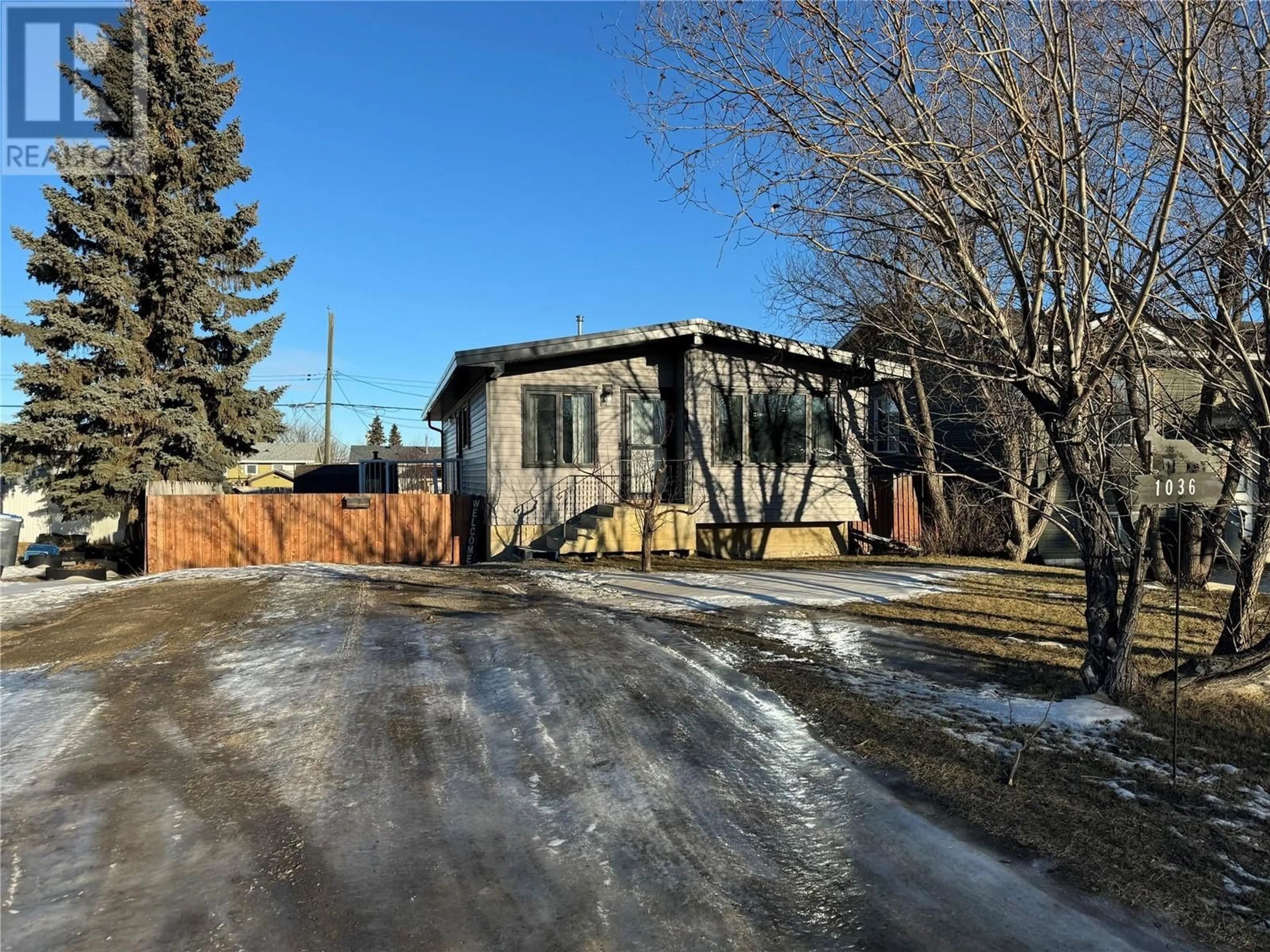 Shed for 1036 121 Avenue, Dawson Creek British Columbia V1G3K4