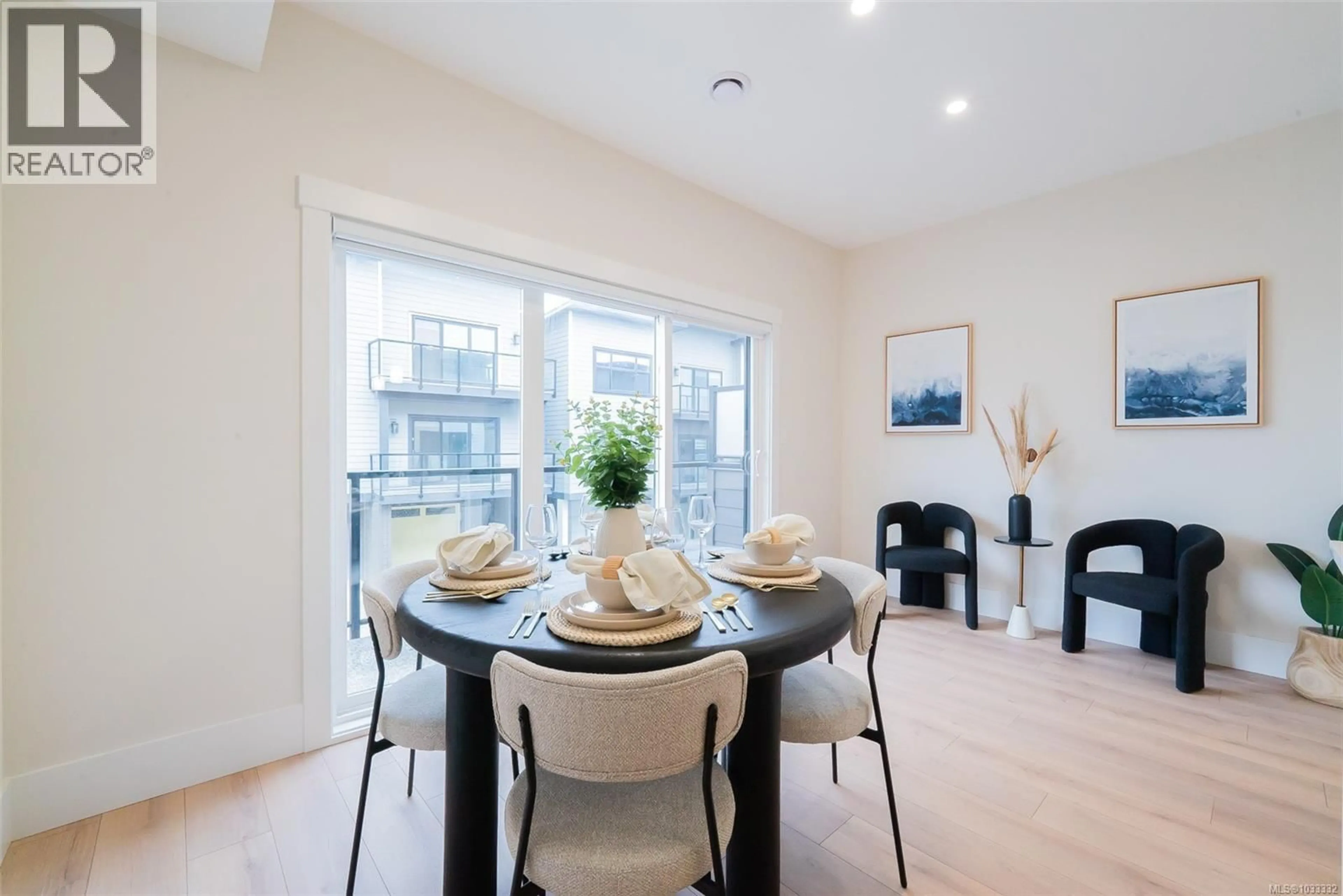 Dining room, wood/laminate floor for 107 - 1615 NORTHFIELD ROAD, Nanaimo British Columbia V9S5A8